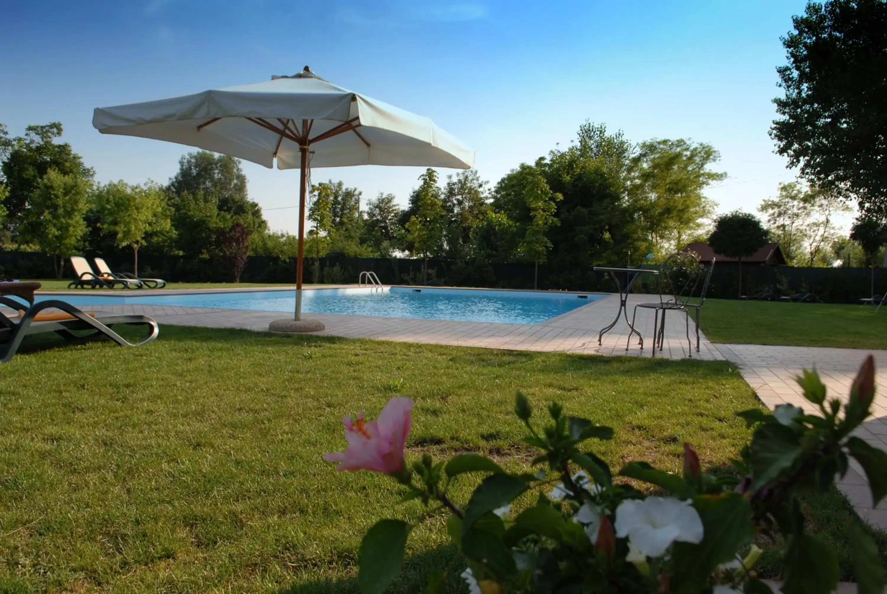 Spring, Swimming Pool in Cà Rocca Relais