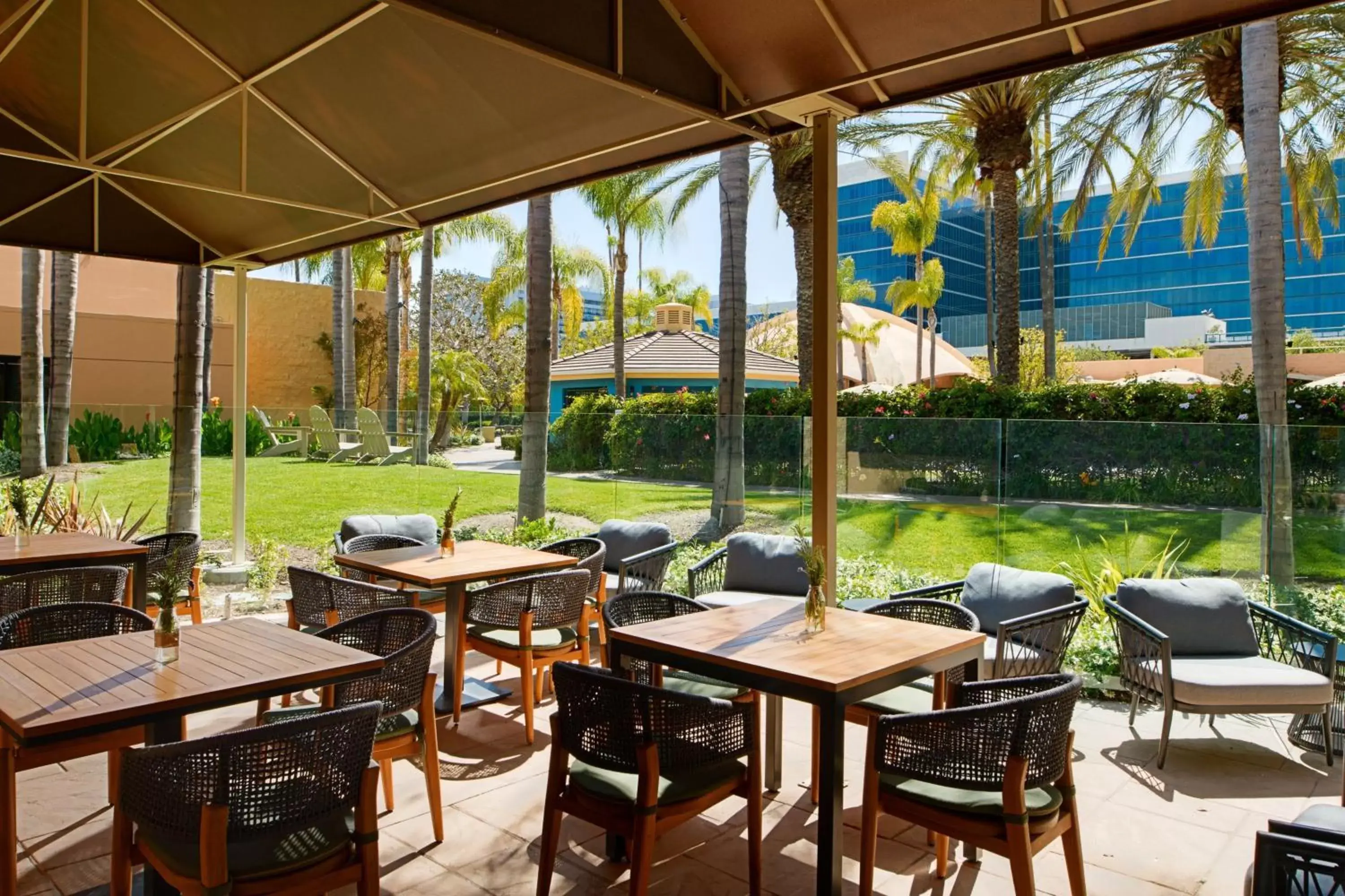 Restaurant/Places to Eat in Sheraton Park Hotel at the Anaheim Resort