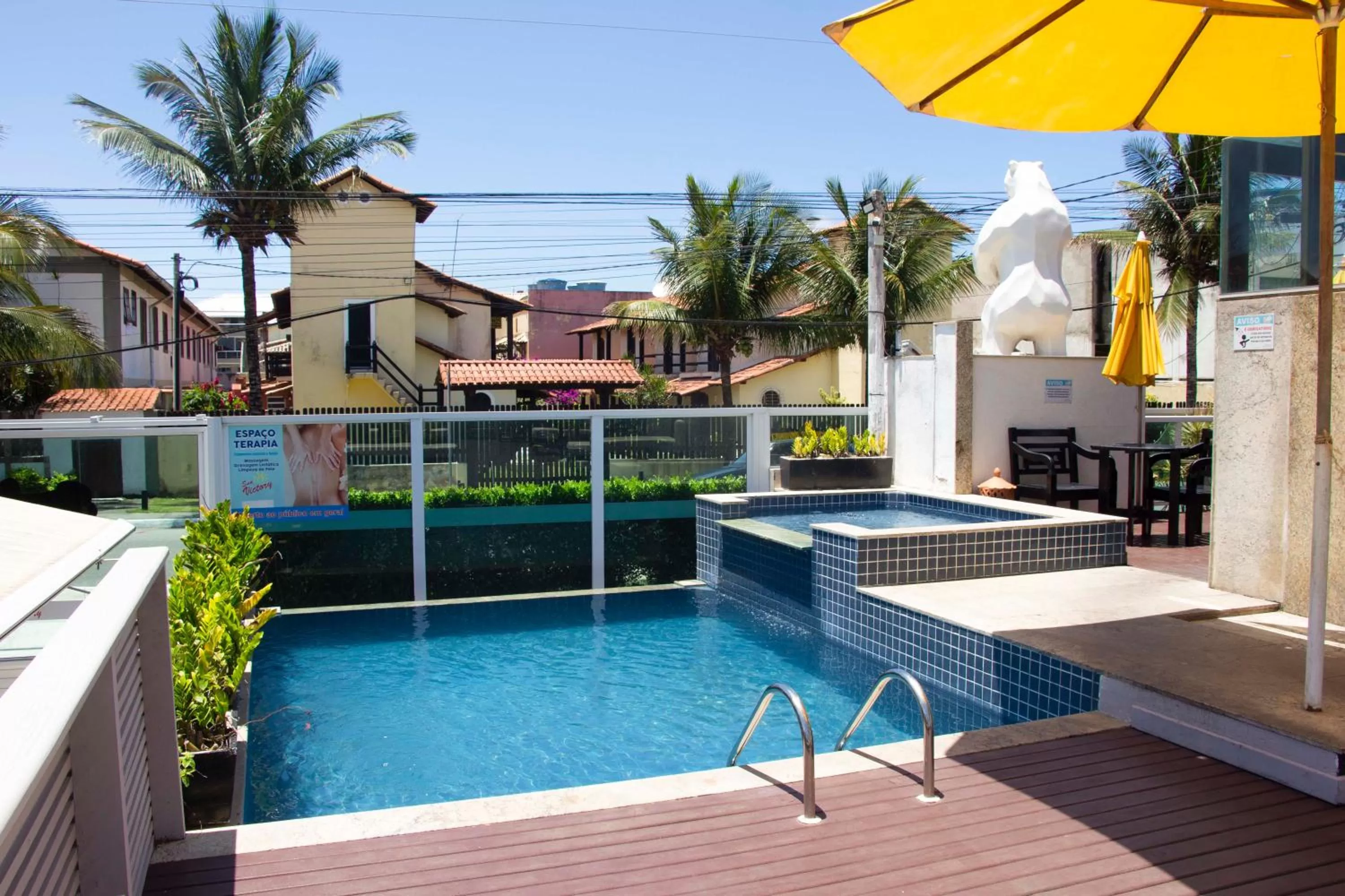 Swimming pool in Pousada SUN Victory