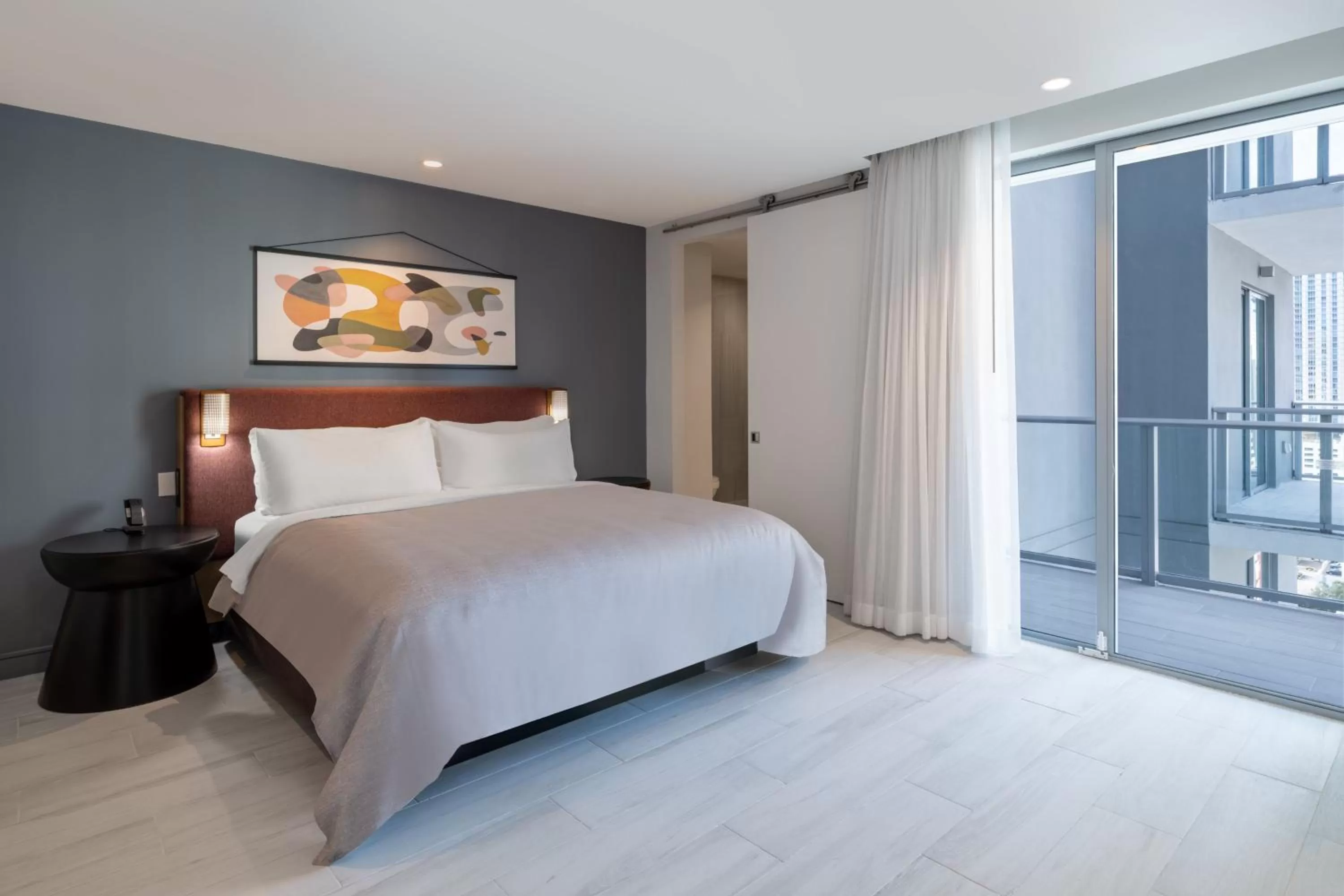 Photo of the whole room, Bed in Atwell Suites Miami Brickell by IHG