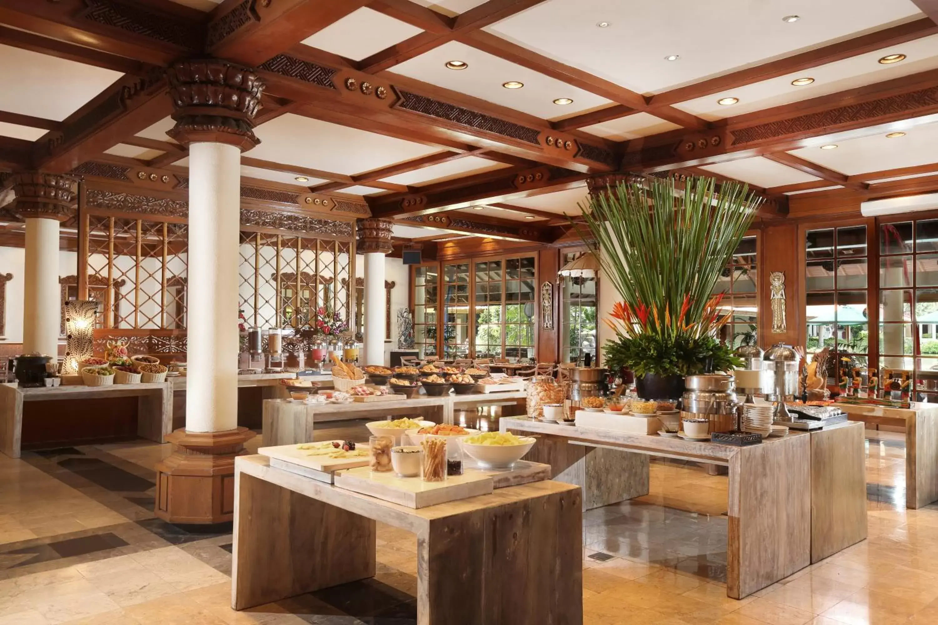 Restaurant/Places to Eat in Ayodya Resort Bali