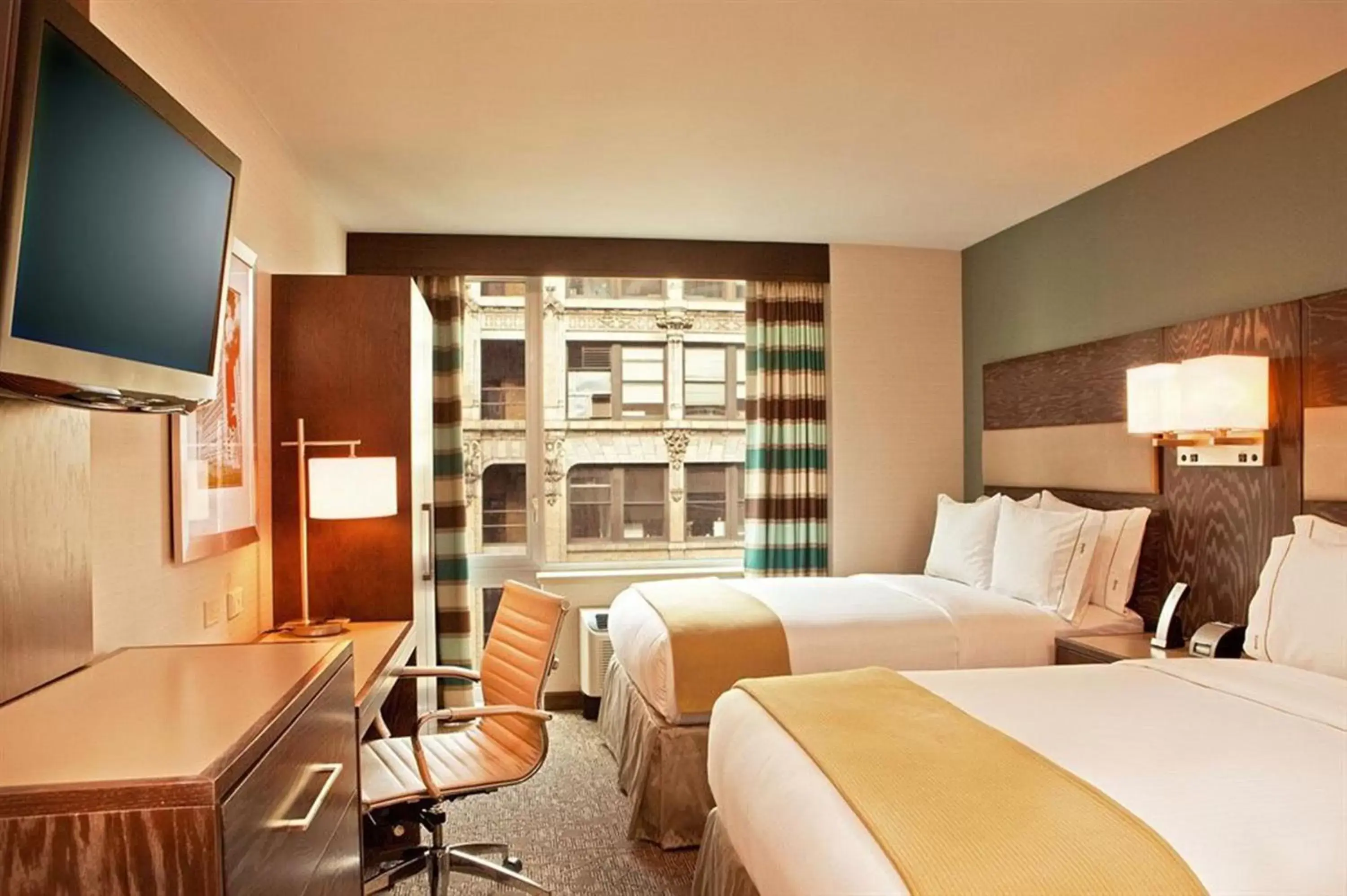 Photo of the whole room in Holiday Inn Express - Times Square South, an IHG Hotel