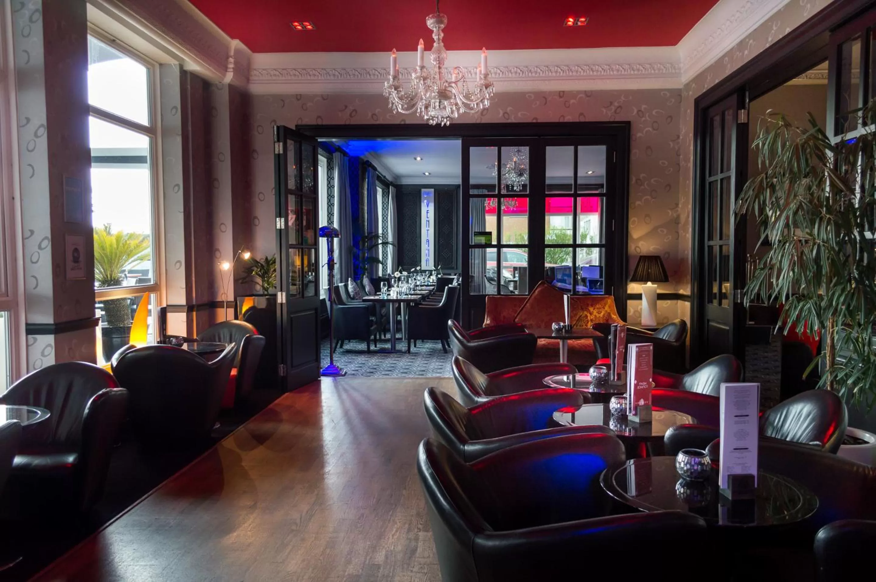 Patio in Cumberland Hotel - OCEANA COLLECTION