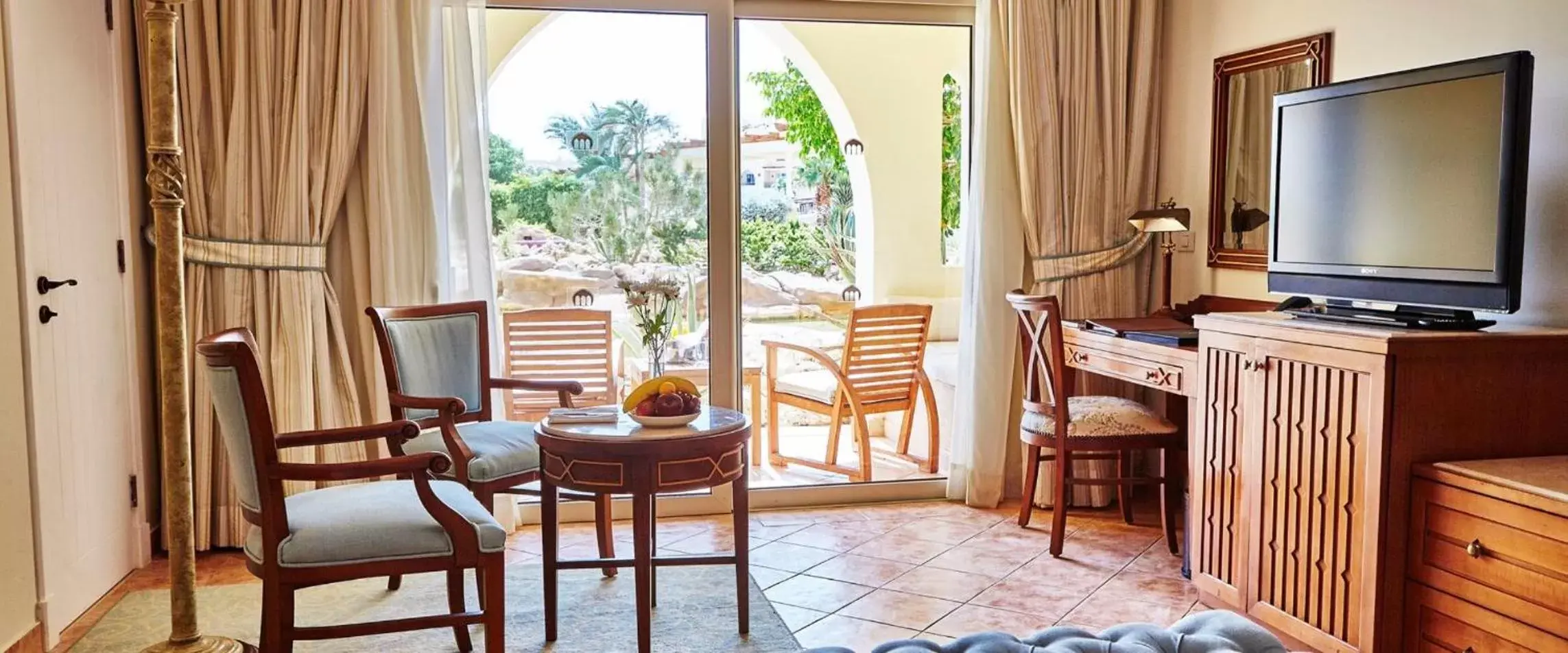 Seating area, TV/Entertainment Center in Kempinski Hotel Soma Bay