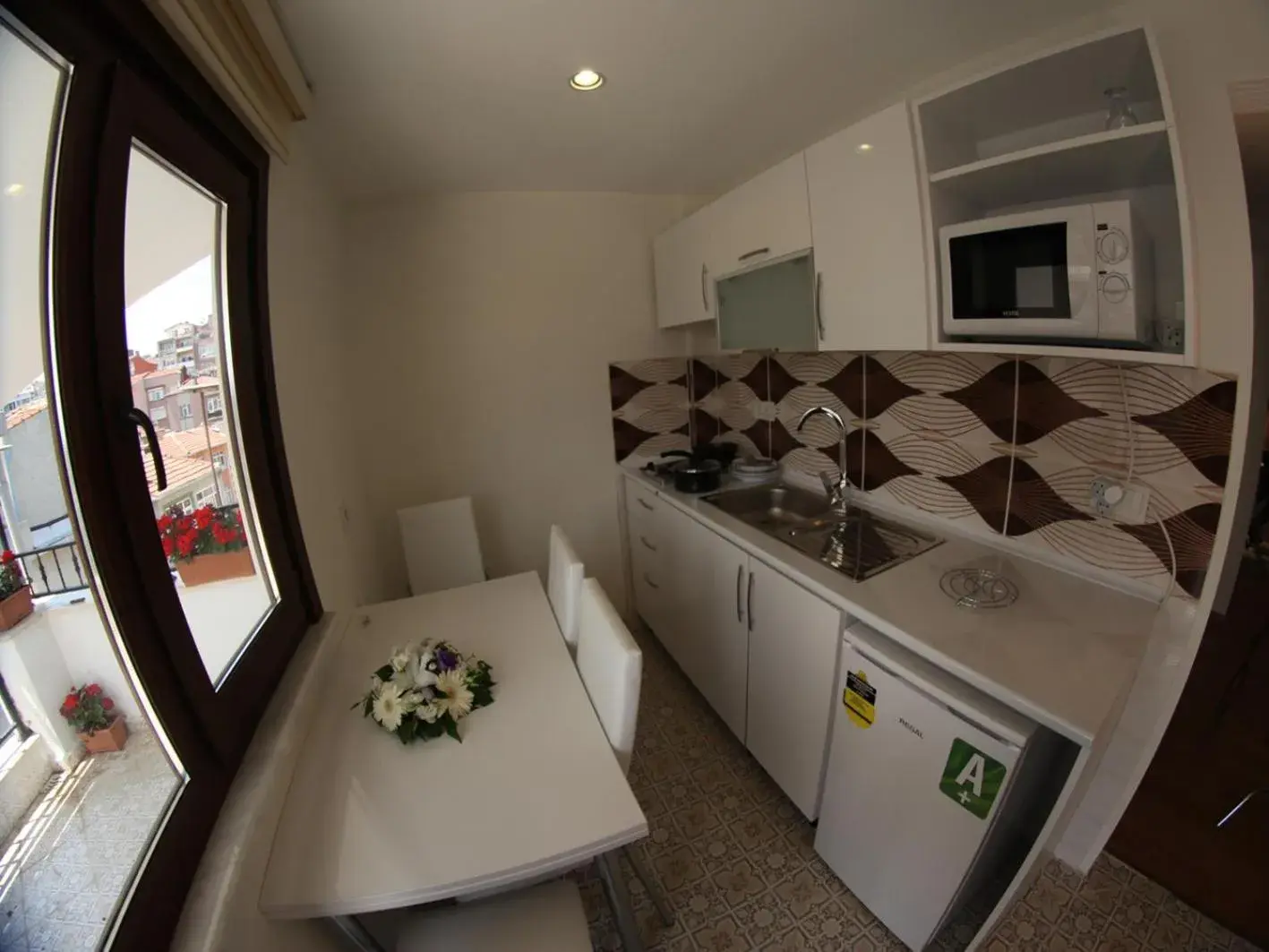 Dining area, Kitchen/Kitchenette in Elite Marmara Bosphorus Suites Istanbul