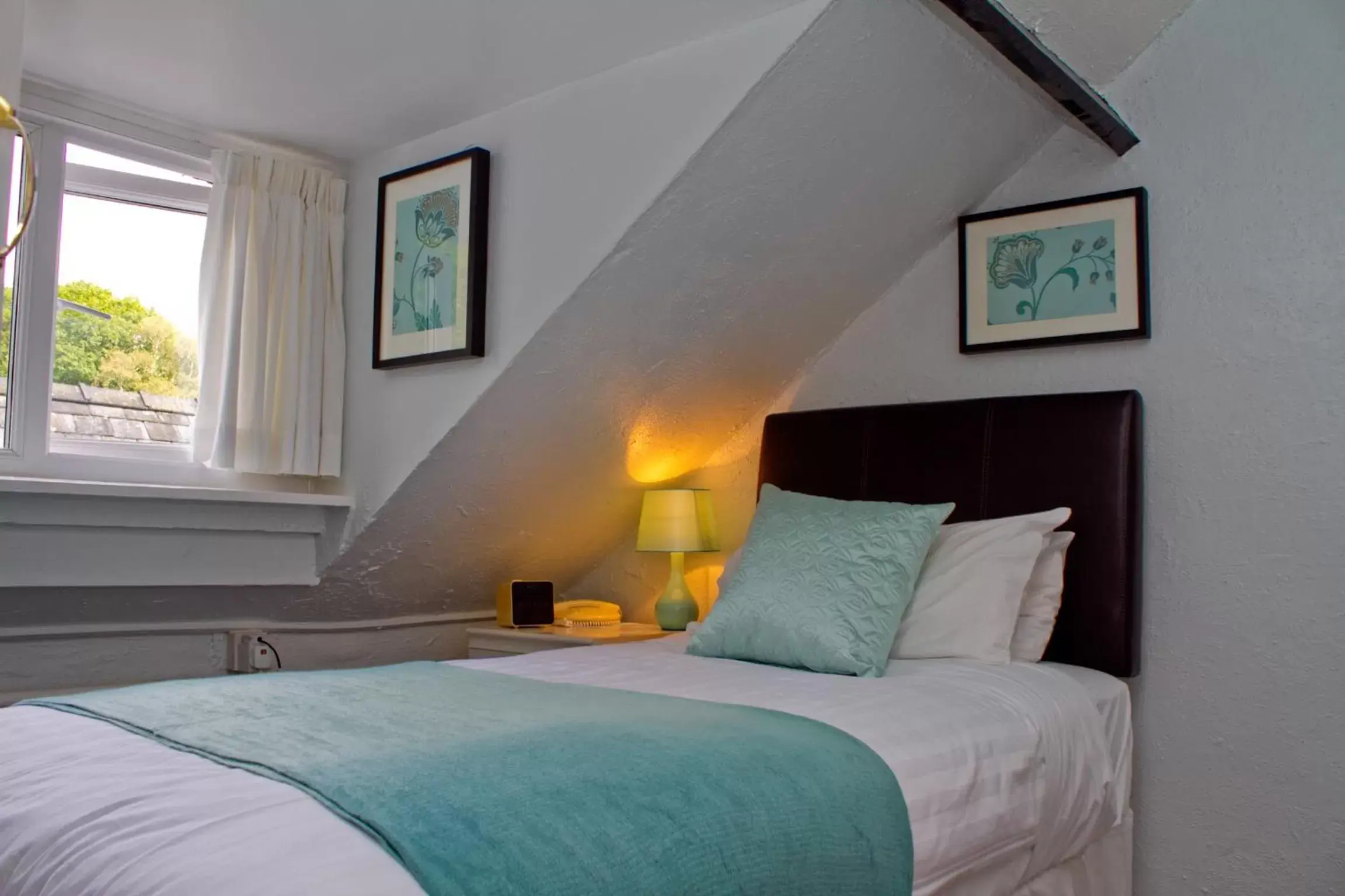 Bedroom, Bed in Gwesty Minffordd Hotel