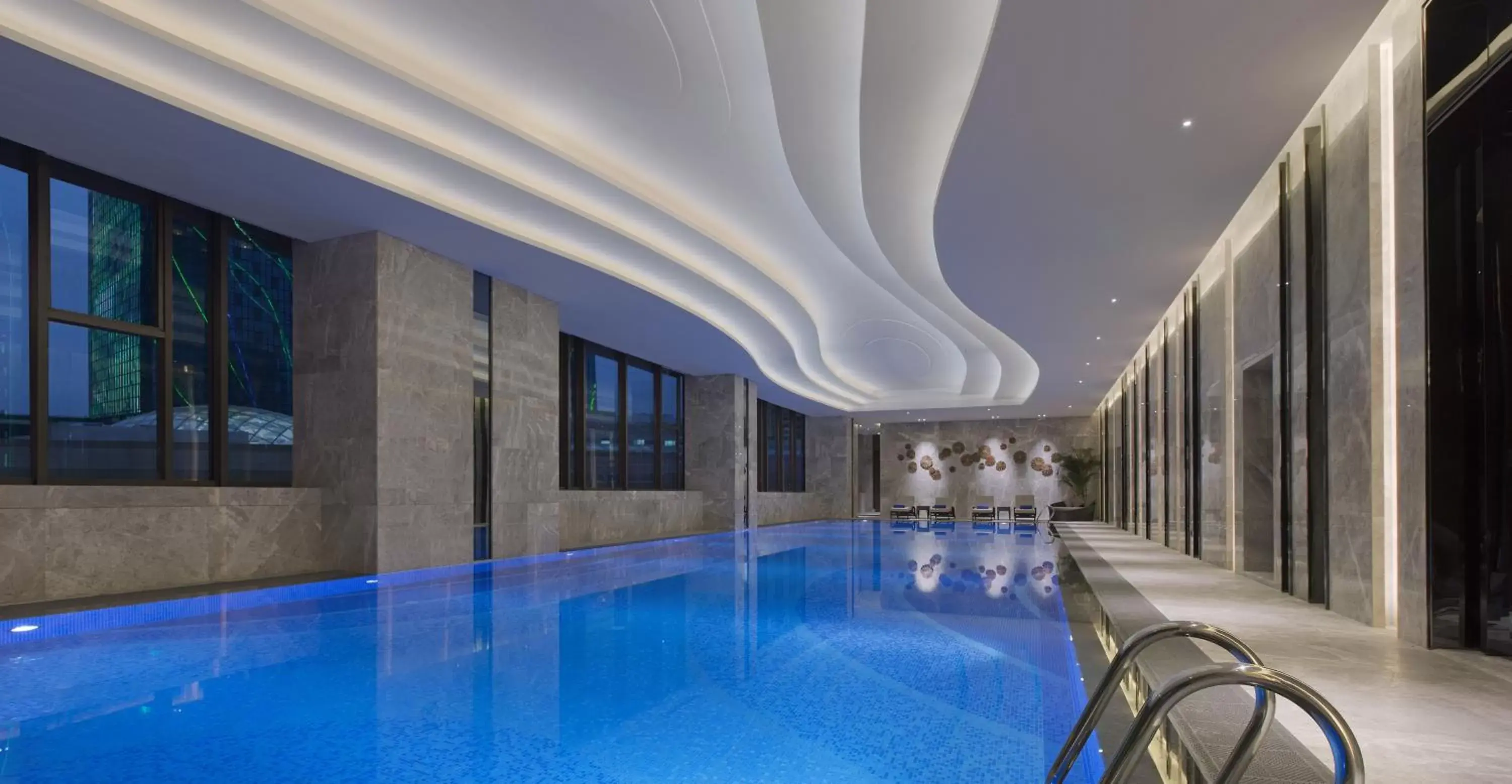 Swimming Pool in Wanda Vista Kunming