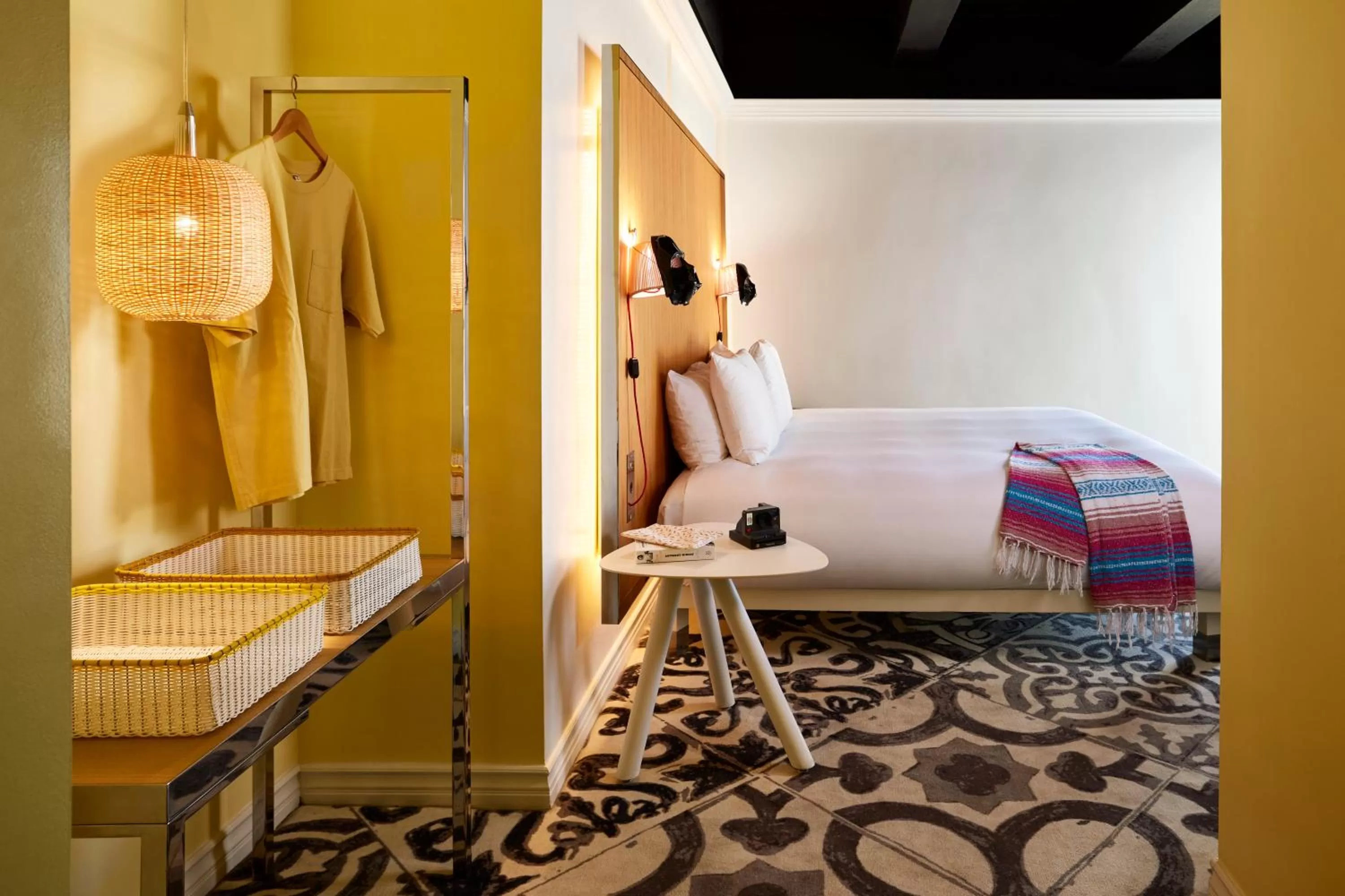 Bed in Mama Shelter Los Angeles