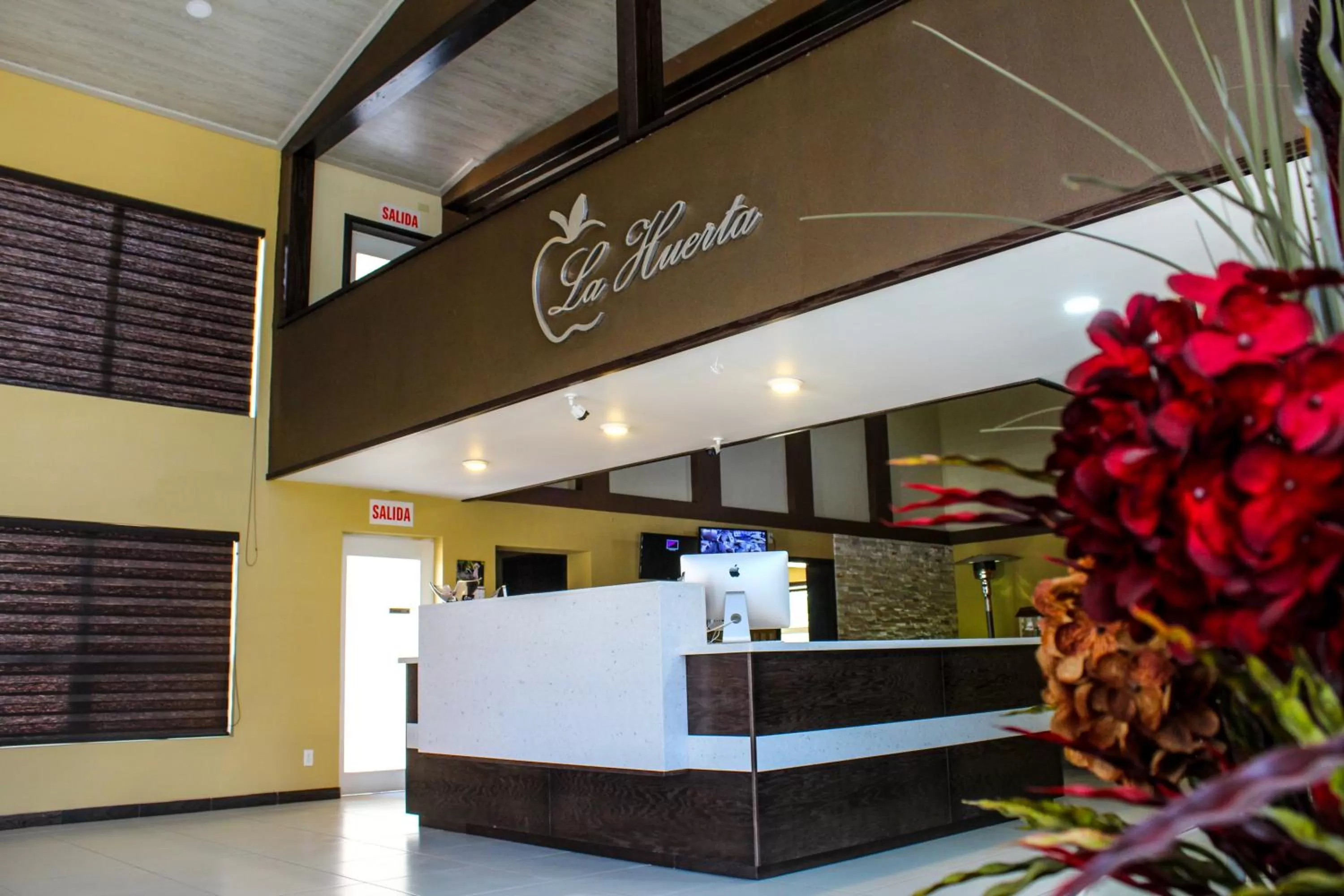 Lobby or reception in La Huerta Inn & Suites