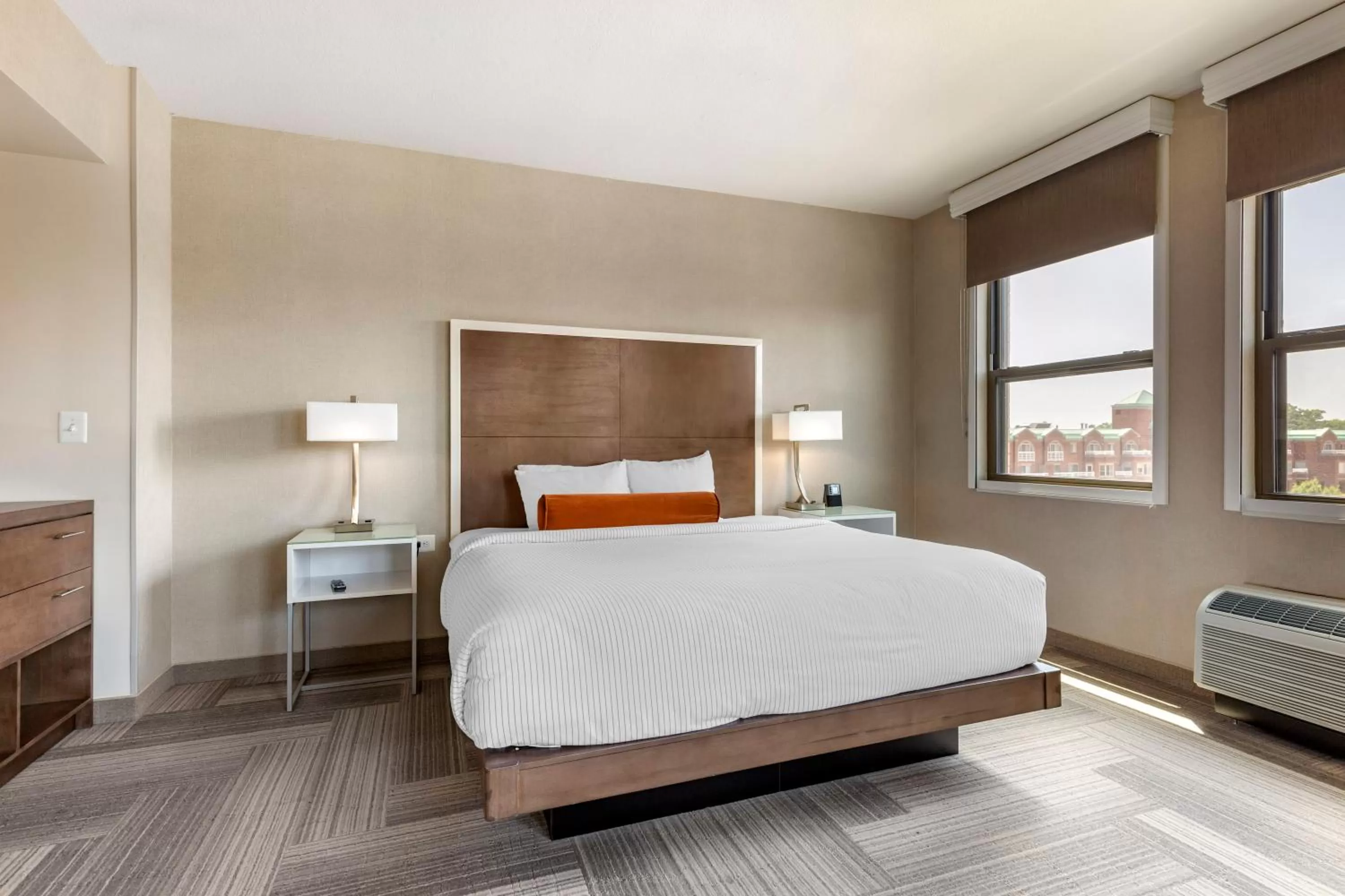 Bed in Cambria Hotel Rockville