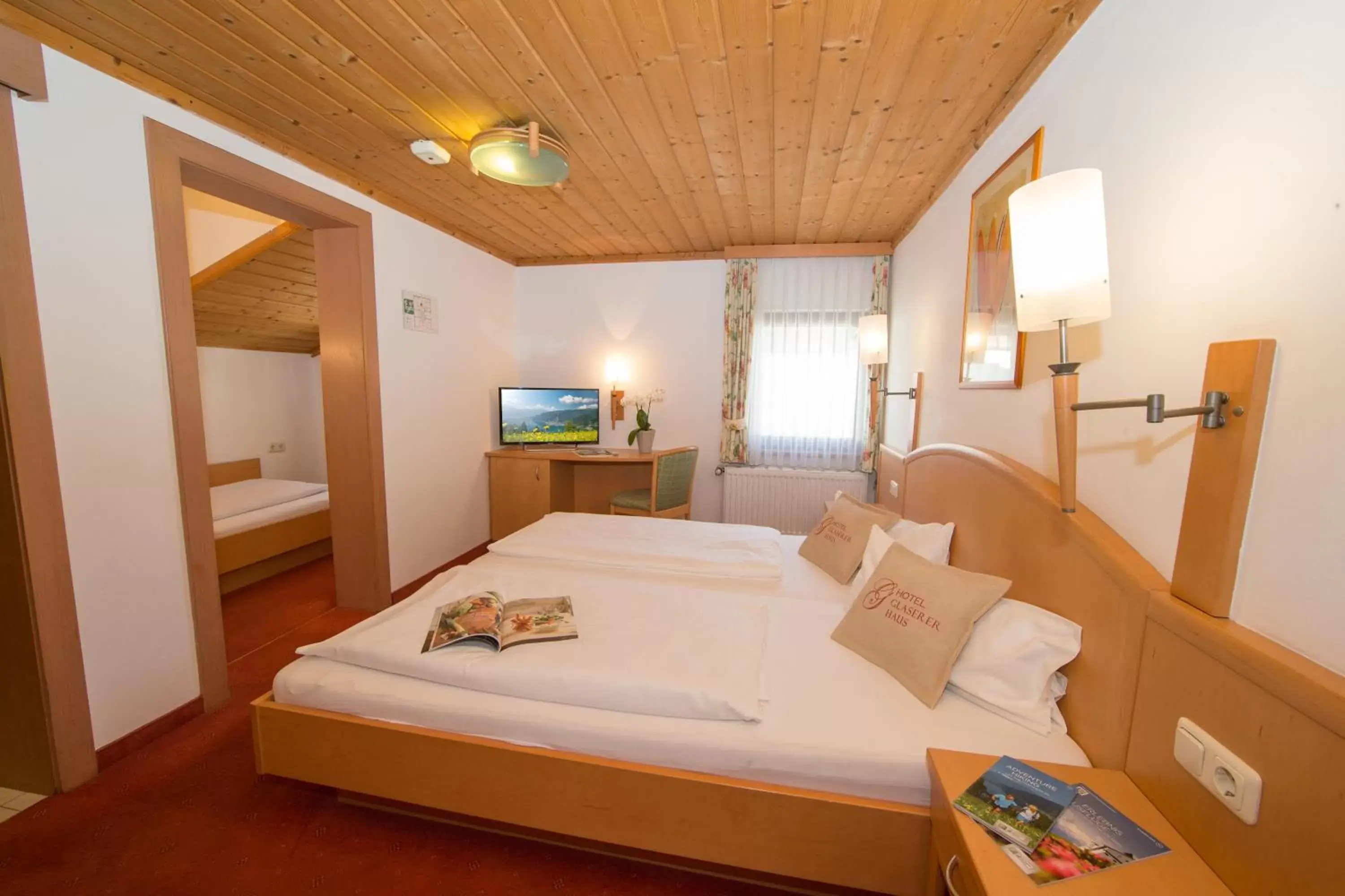 Bedroom, Bed in Hotel Glasererhaus