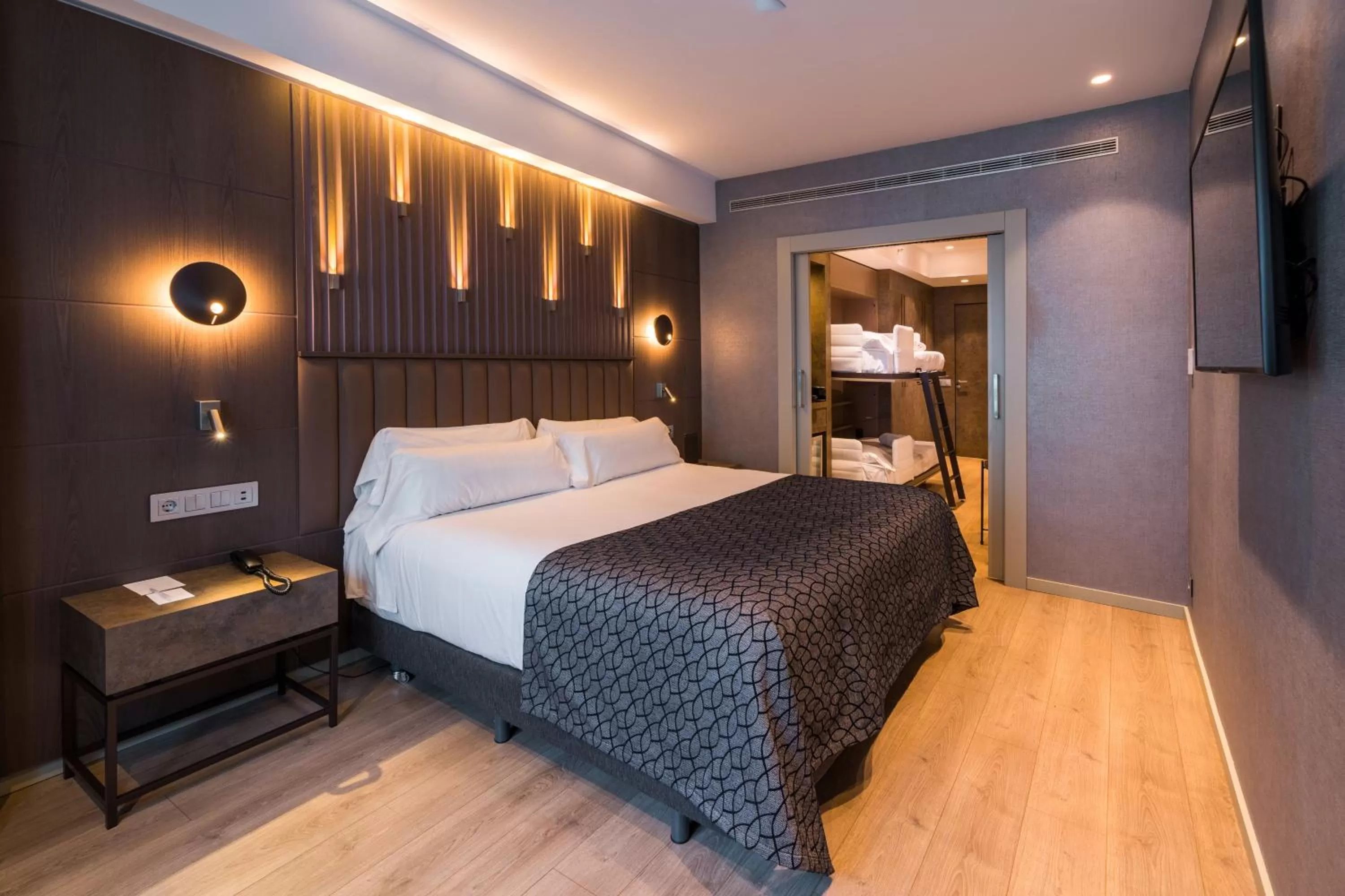 Bed in Catalonia Gran Vía Bilbao