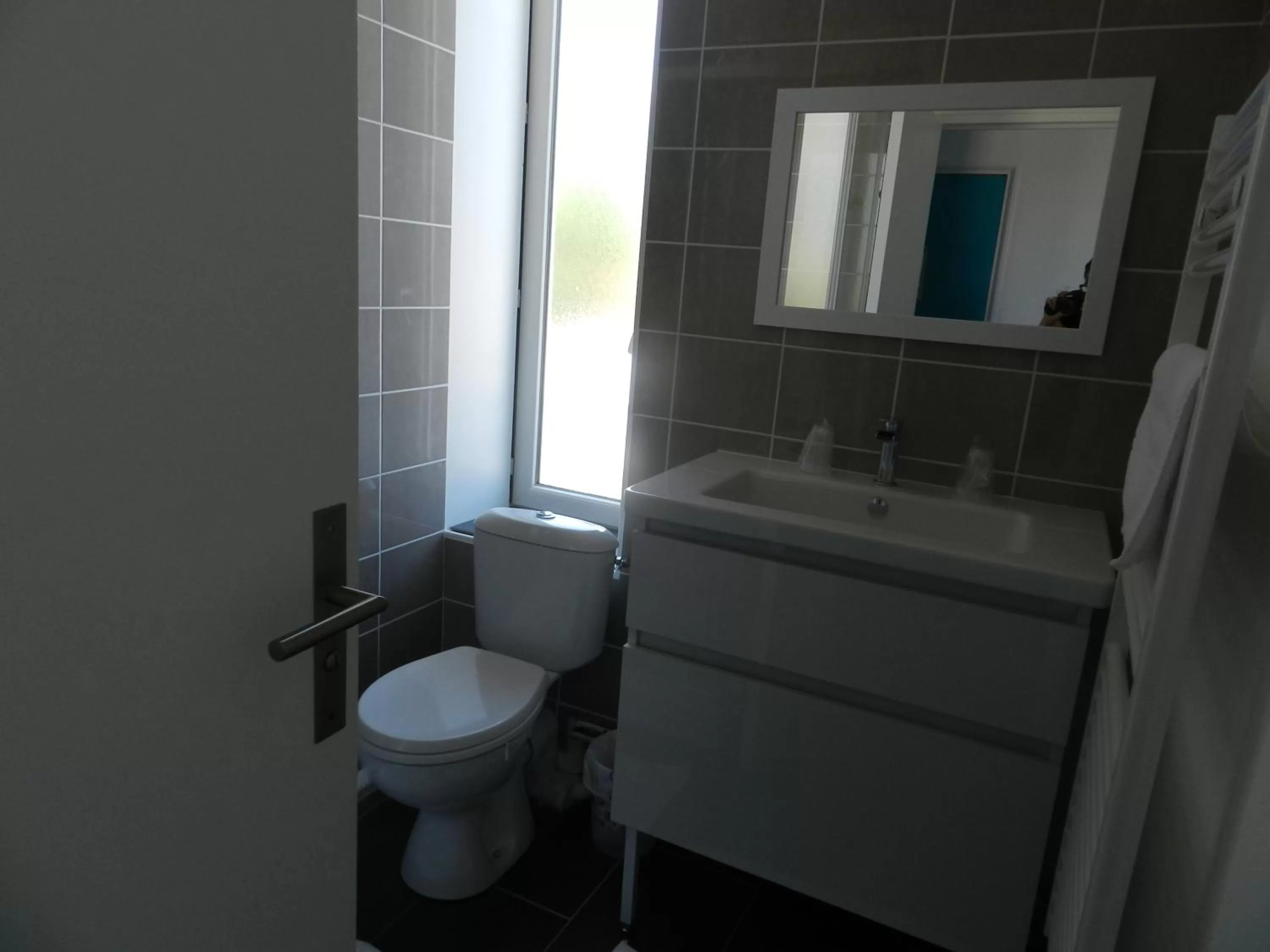 Day, Bathroom in Le C Gourmand