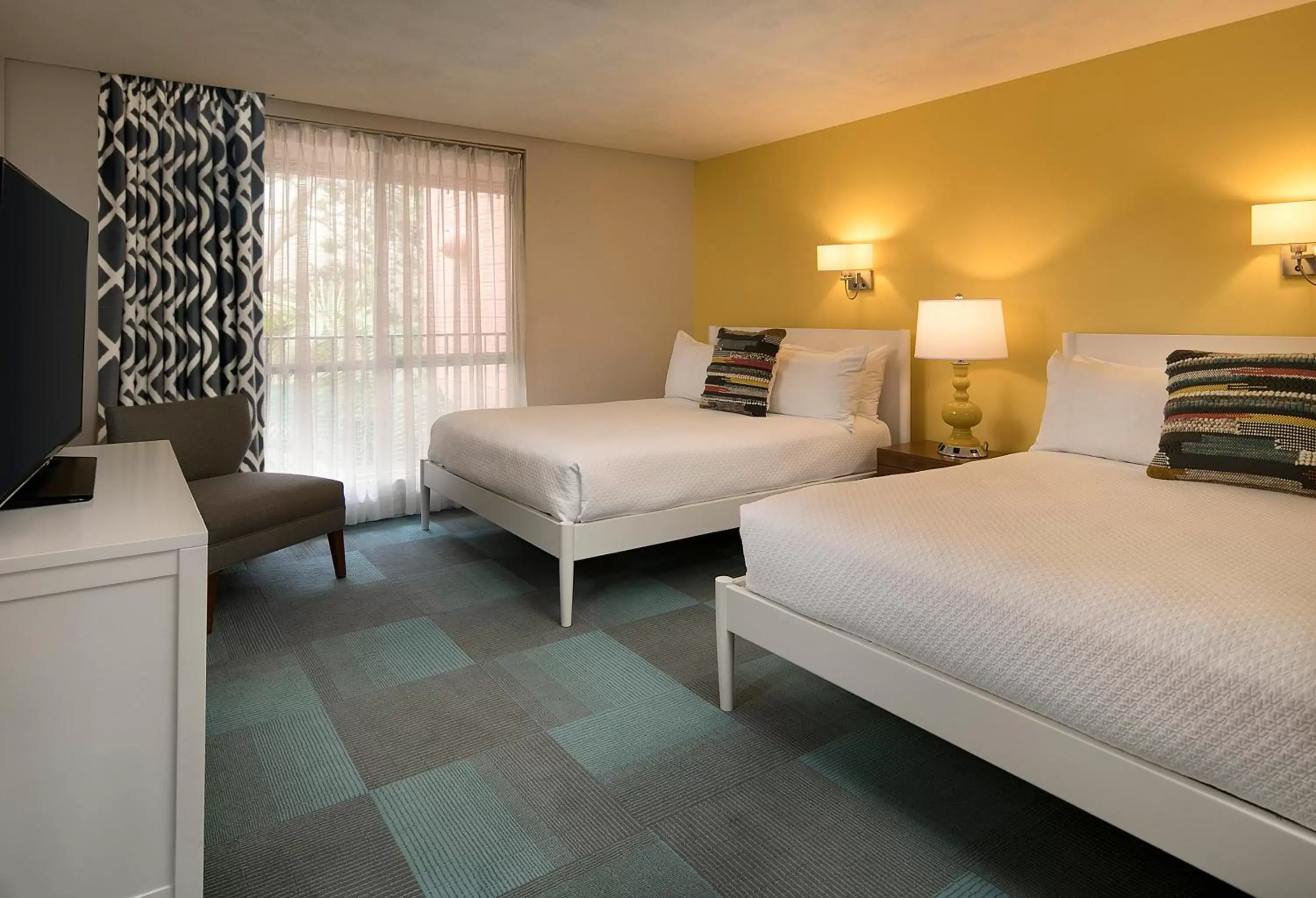 Terrace Oceanview Two Queen Suite (Stairs Access Only) in La Jolla Cove Suites Terrace Oceanview Two Queen Suite (Stairs Access Only) in La Jolla Cove Suites