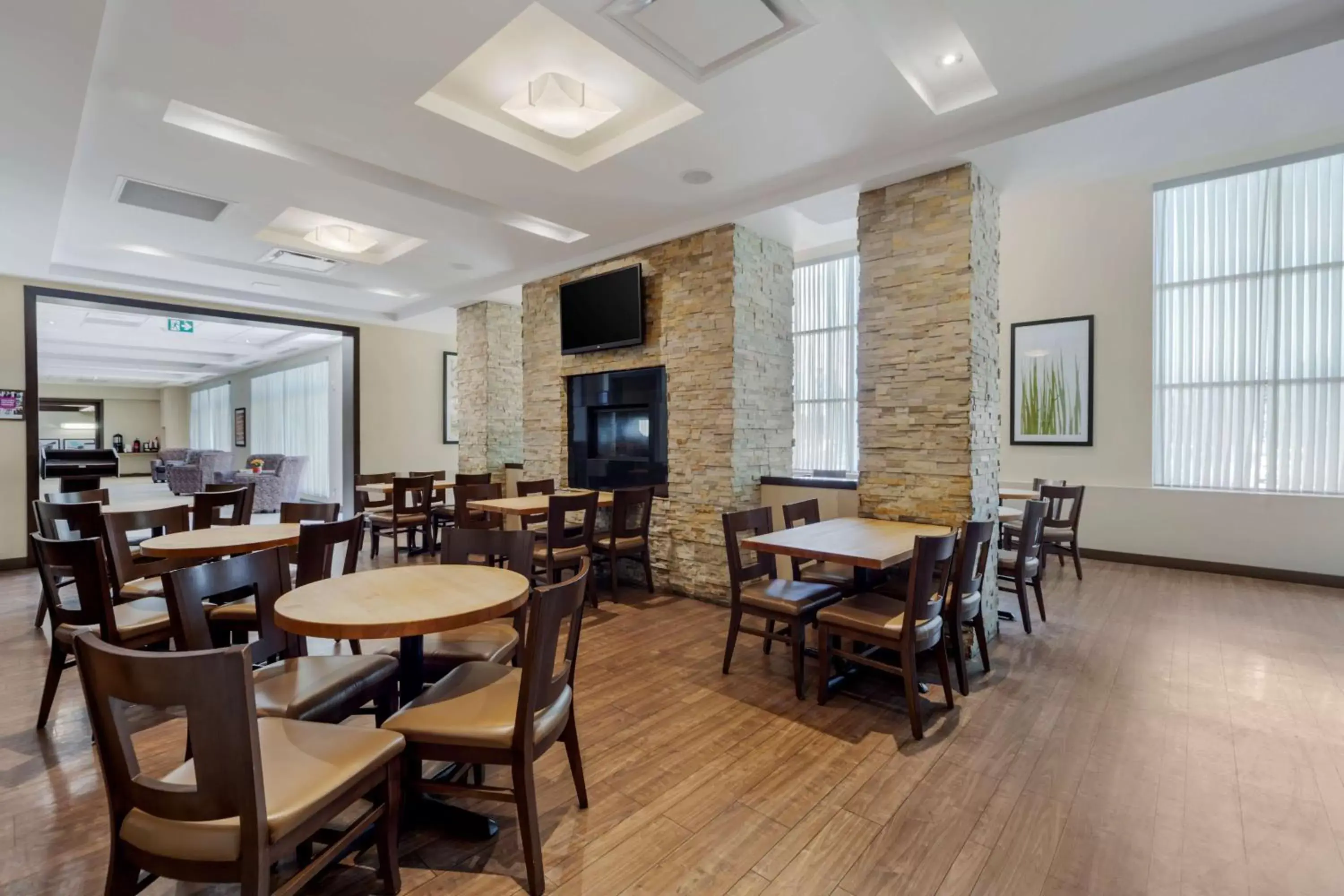 Breakfast in Best Western Plus Edmonton Airport Hotel Breakfast in Best Western Plus Edmonton Airport Hotel