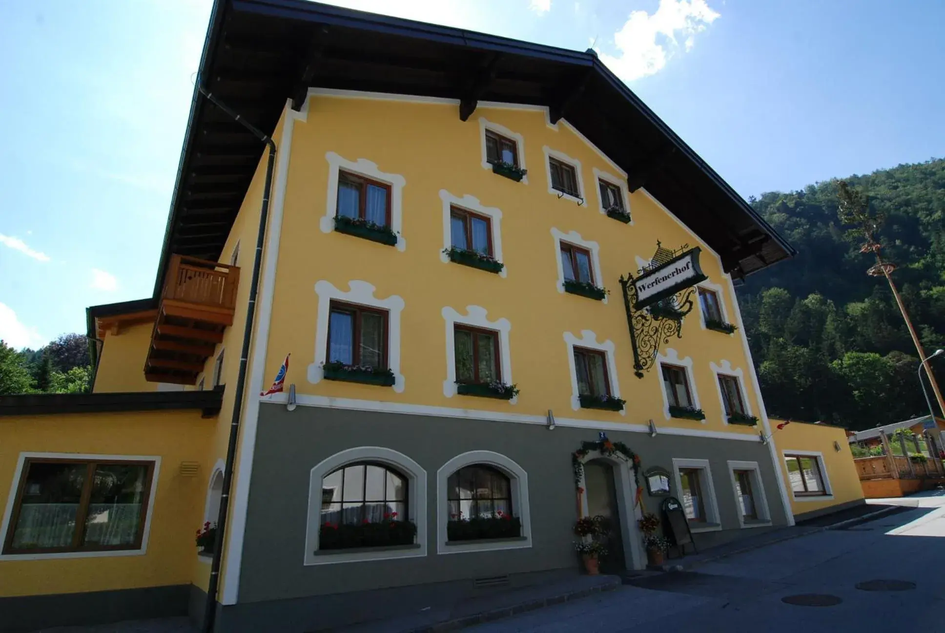 Facade/entrance, Property Building in Werfenerhof