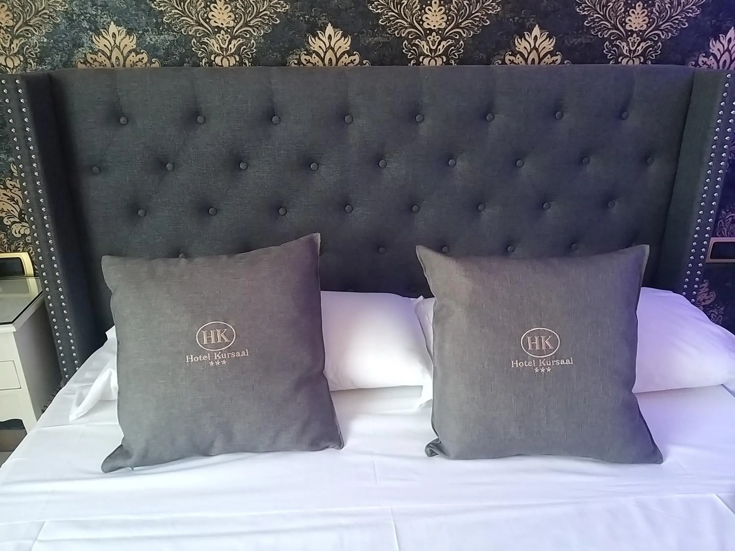 Bed in Hotel Kursaal