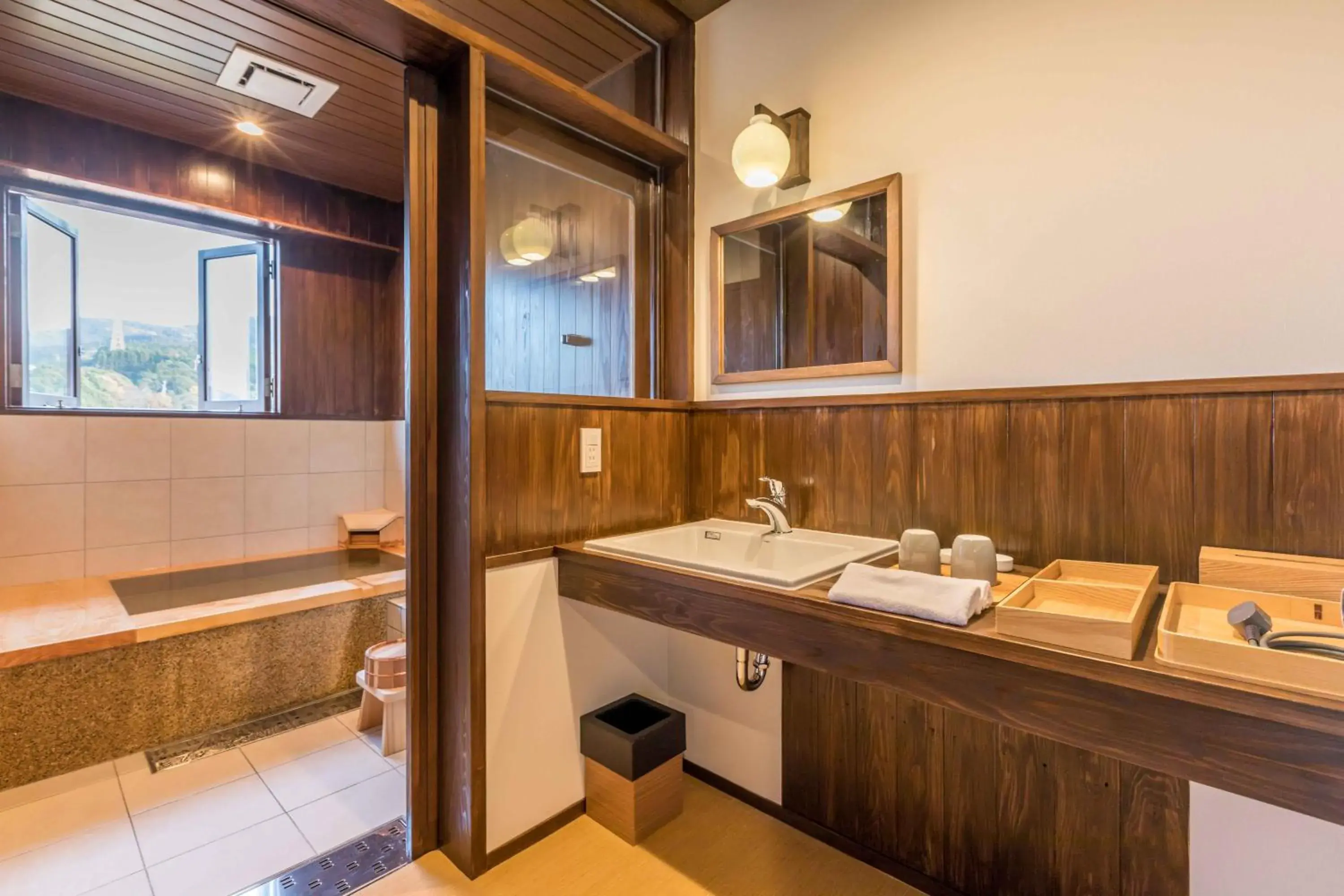 Bathroom in Ryokan Oomuraya