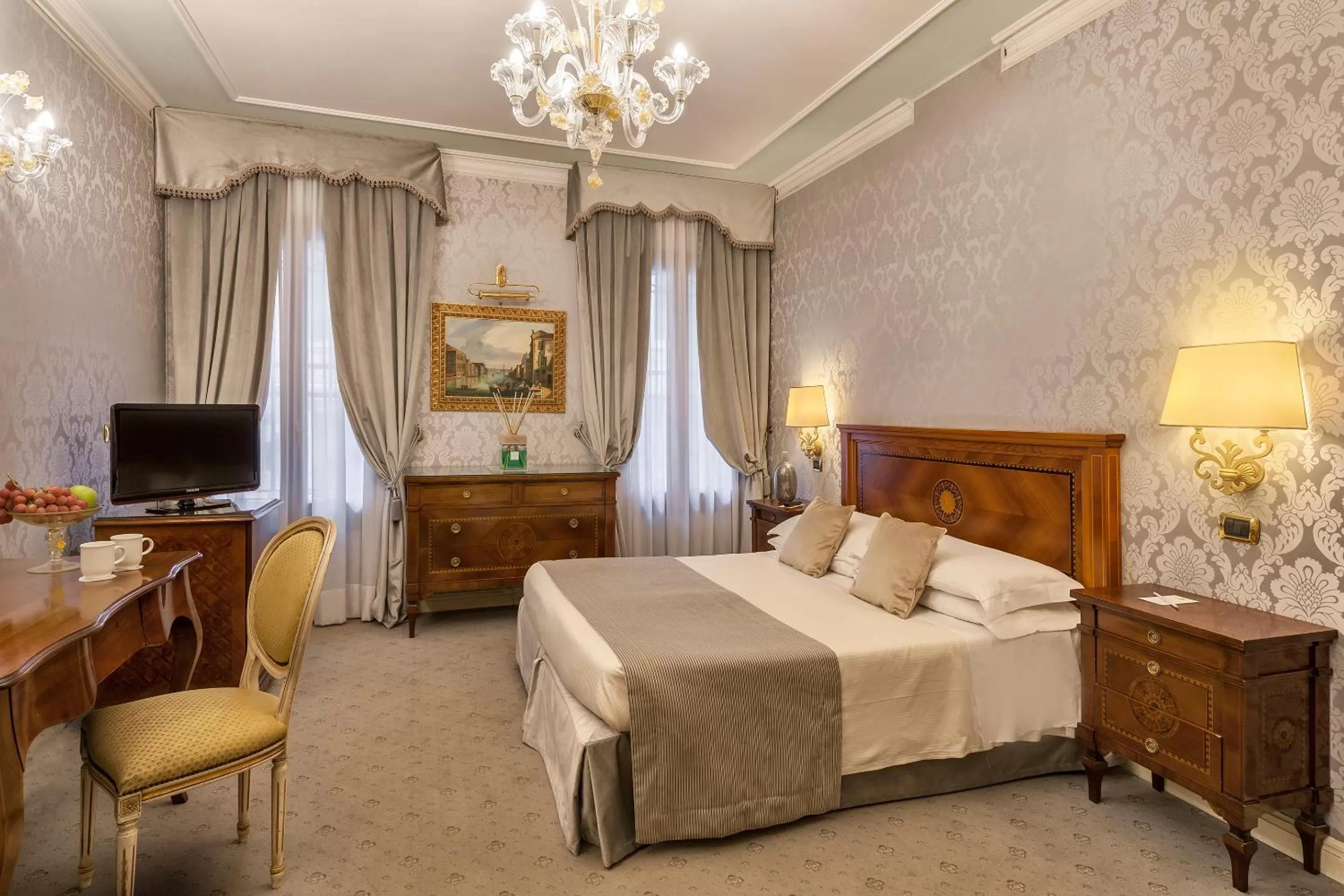 Photo of the whole room, Bed in Hotel Ca' dei Conti