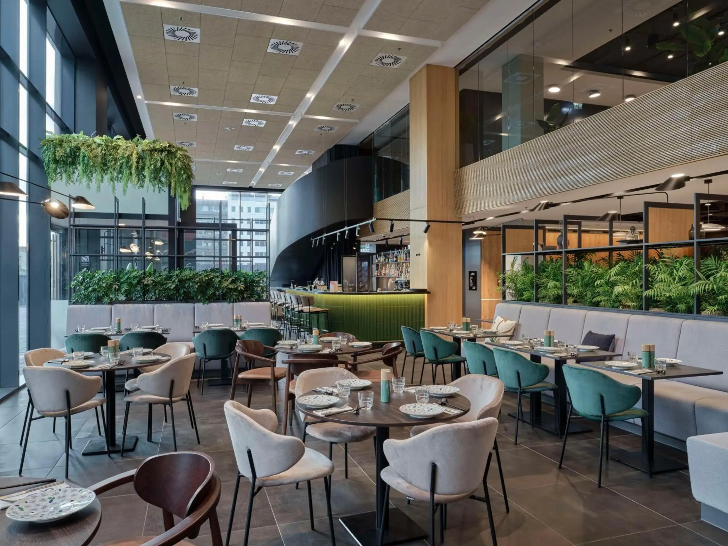 Restaurant/Places to Eat in Radisson Hotel Budapest BudaPart
