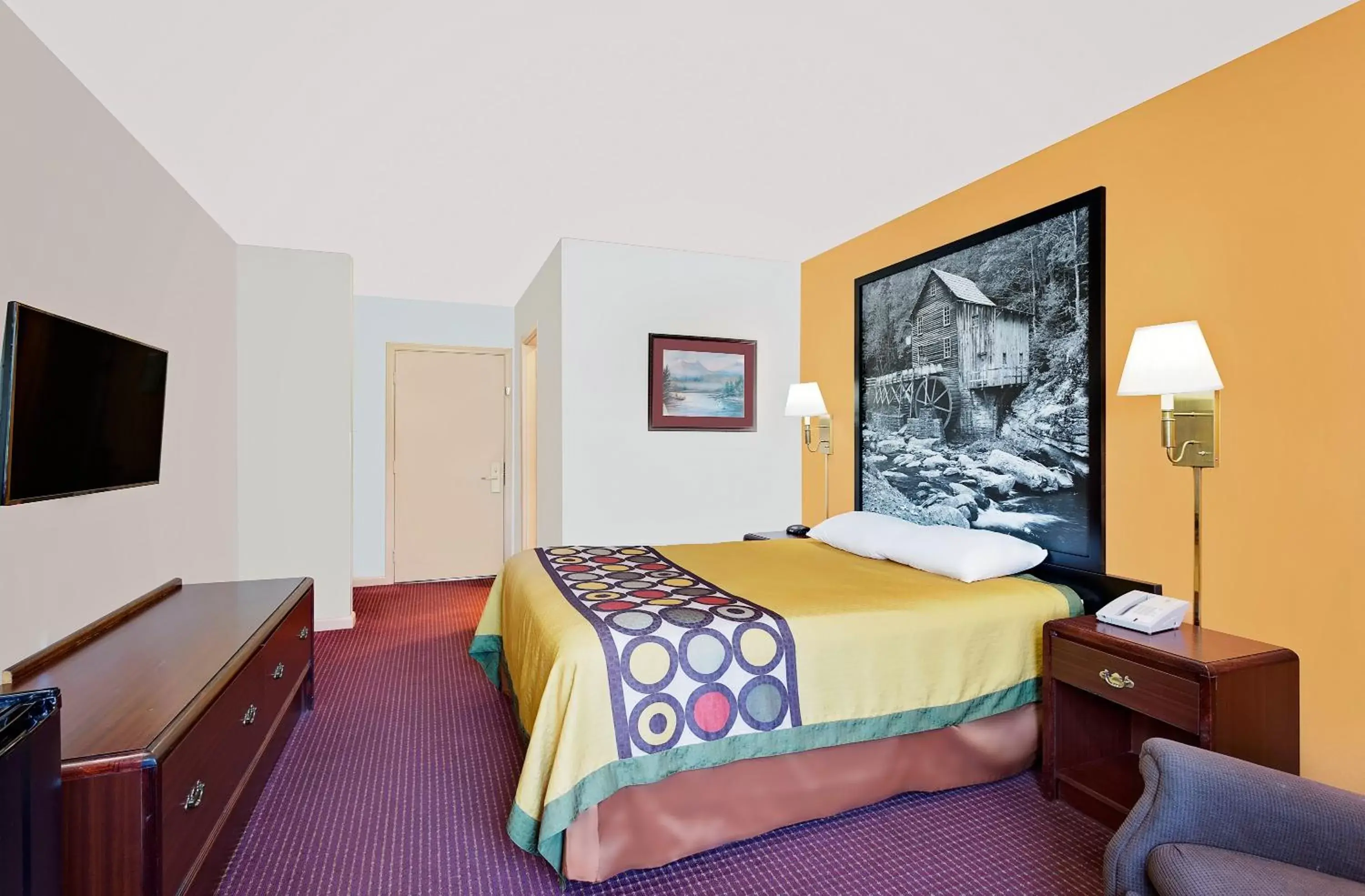 Bed in Super 8 by Wyndham Hillsville