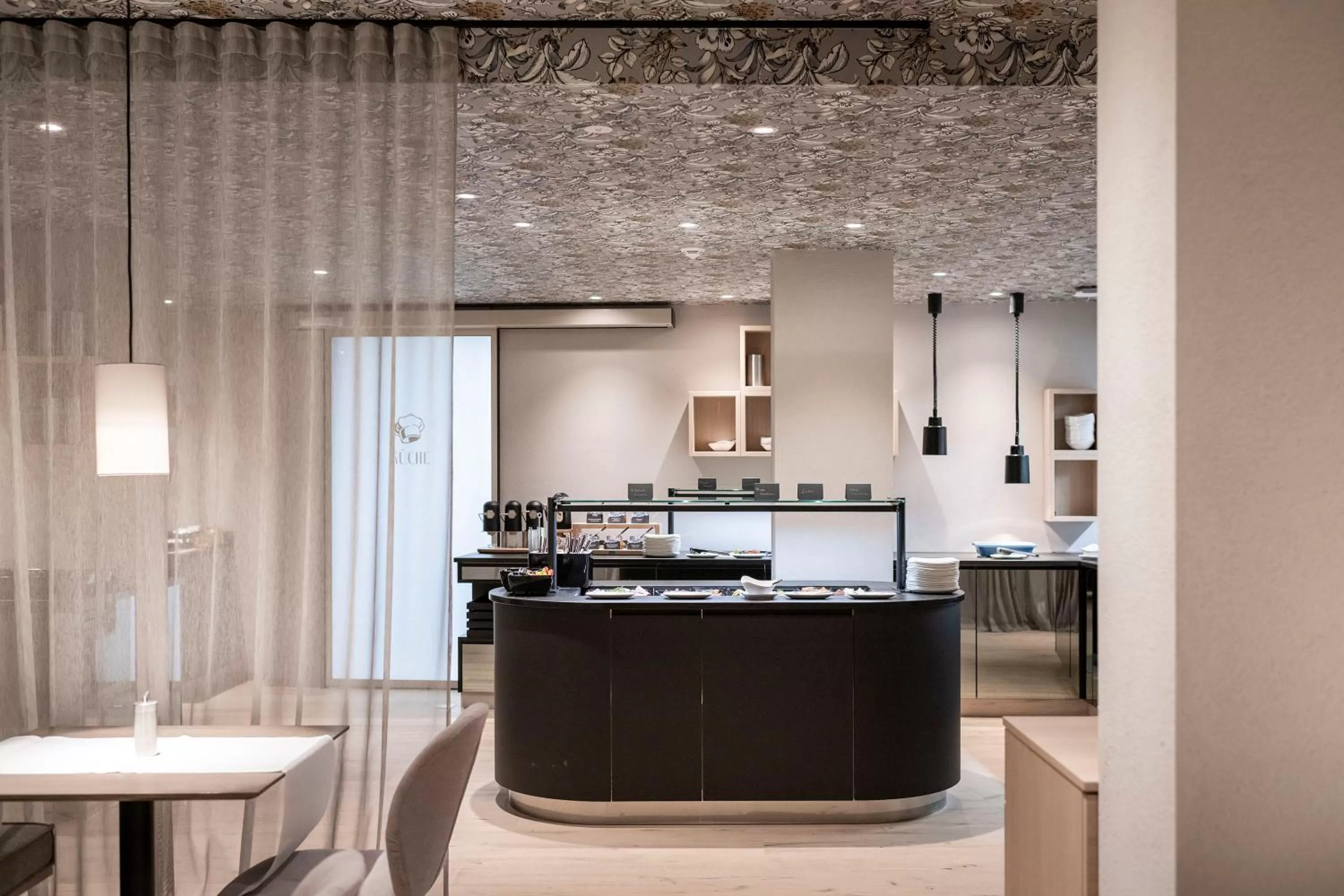 Buffet breakfast in HOTEL & SPA Goldene Rose