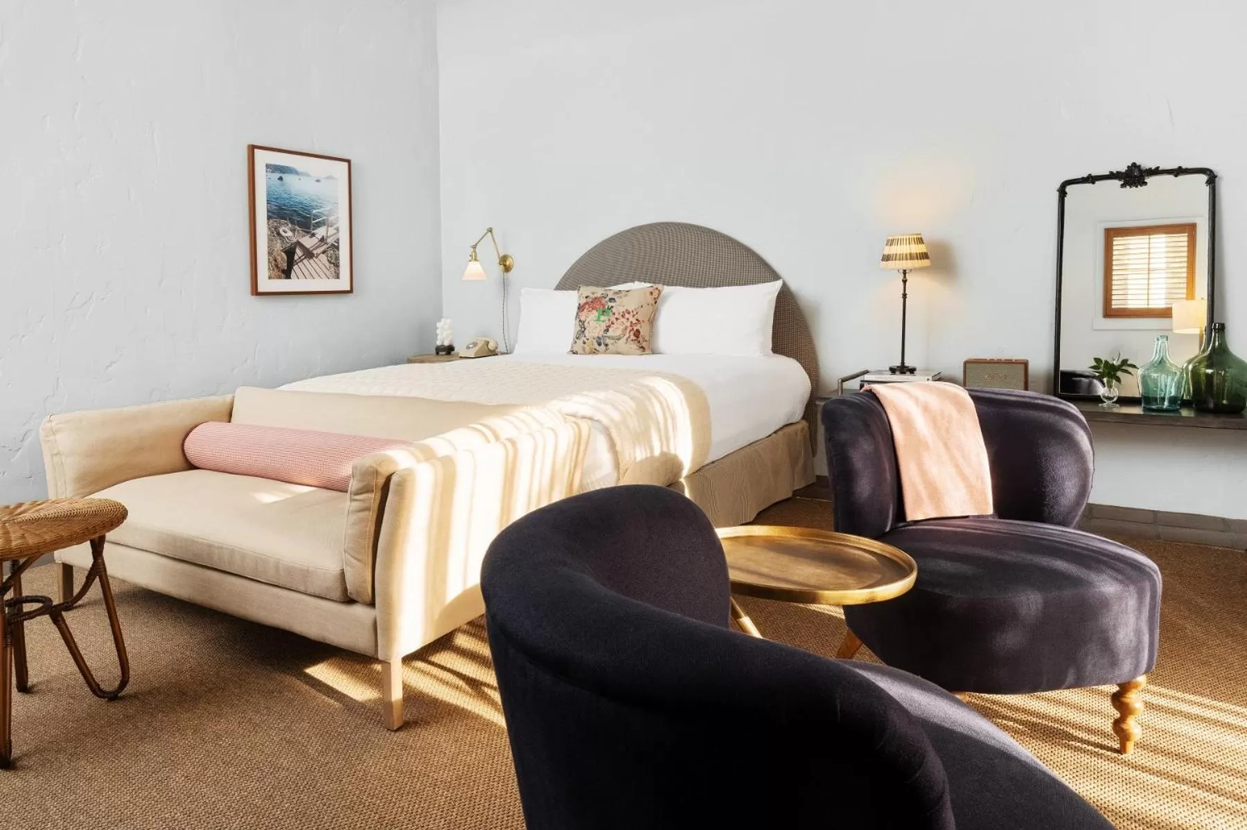 Bed in Palihouse Santa Barbara