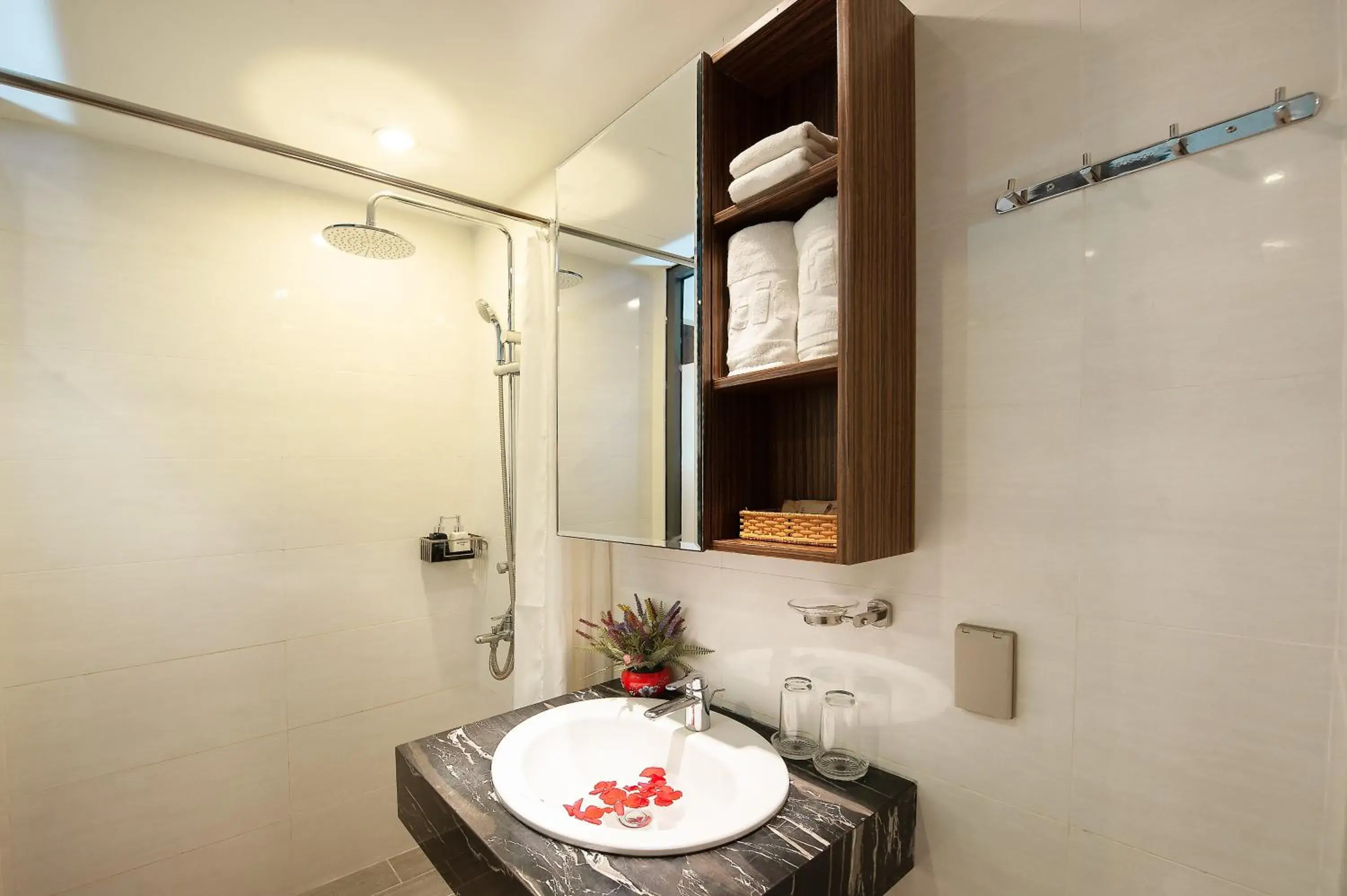 Bathroom in Saigonciti Hotel