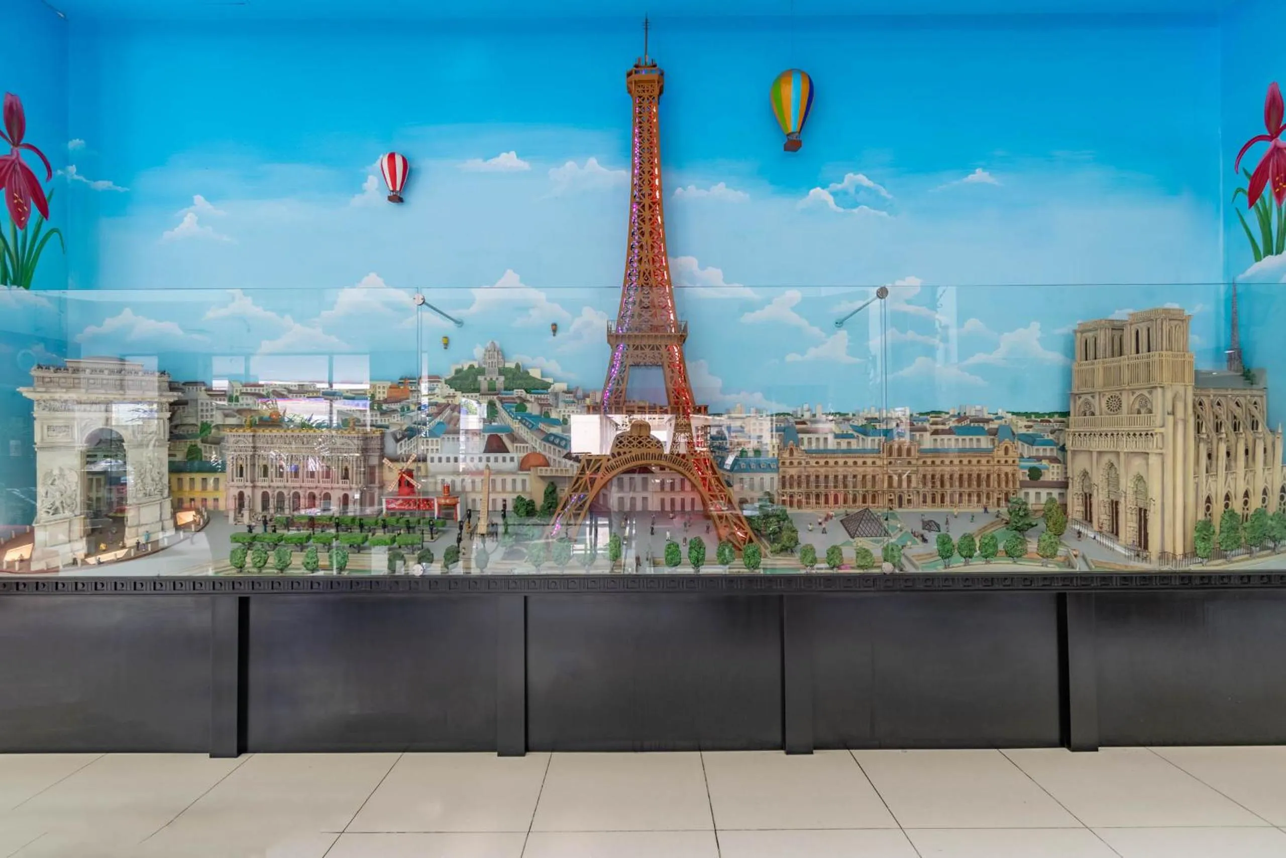 Property building in Paris FC Hotel