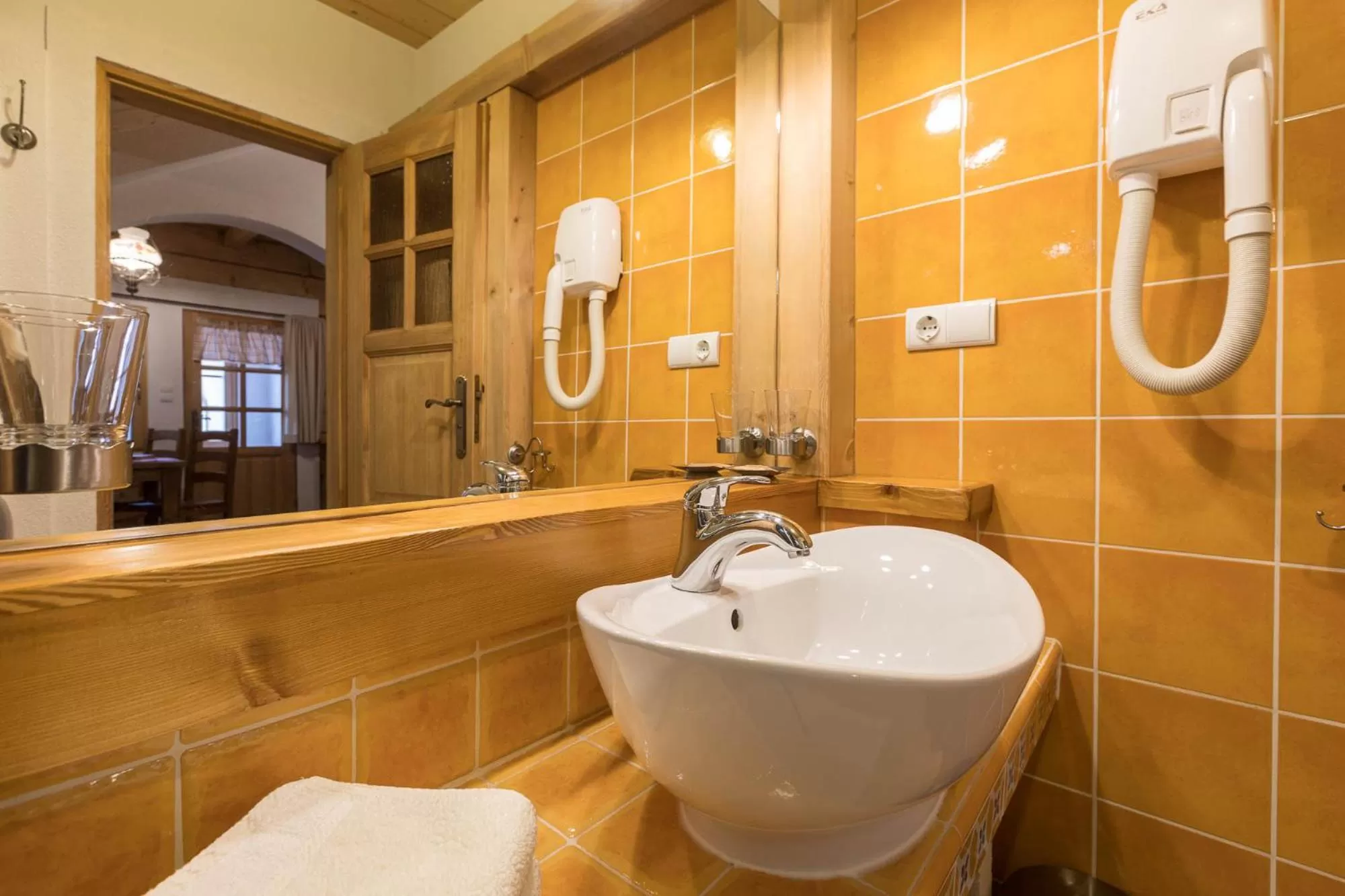 Bathroom in Bambi Cottage