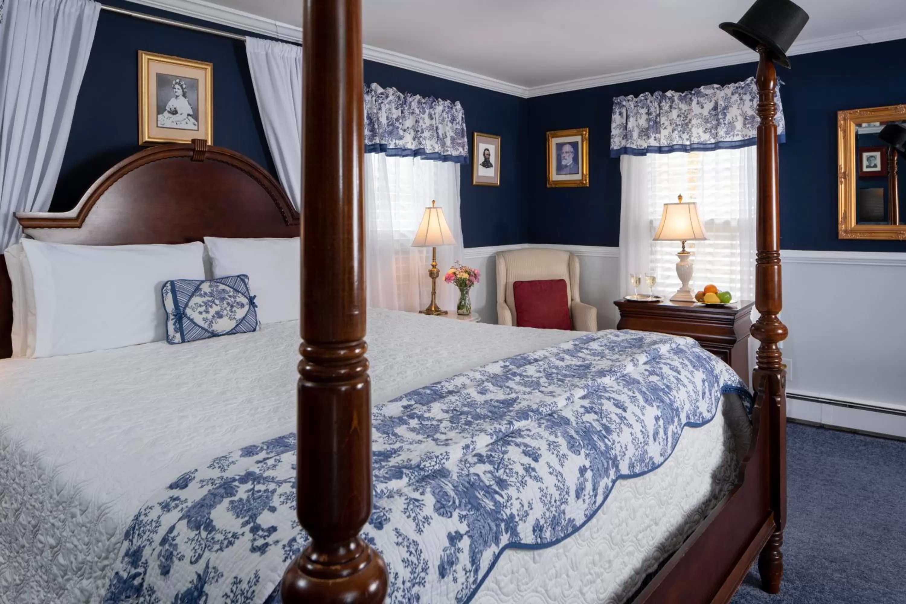 Bed in A Williamsburg White House Inn