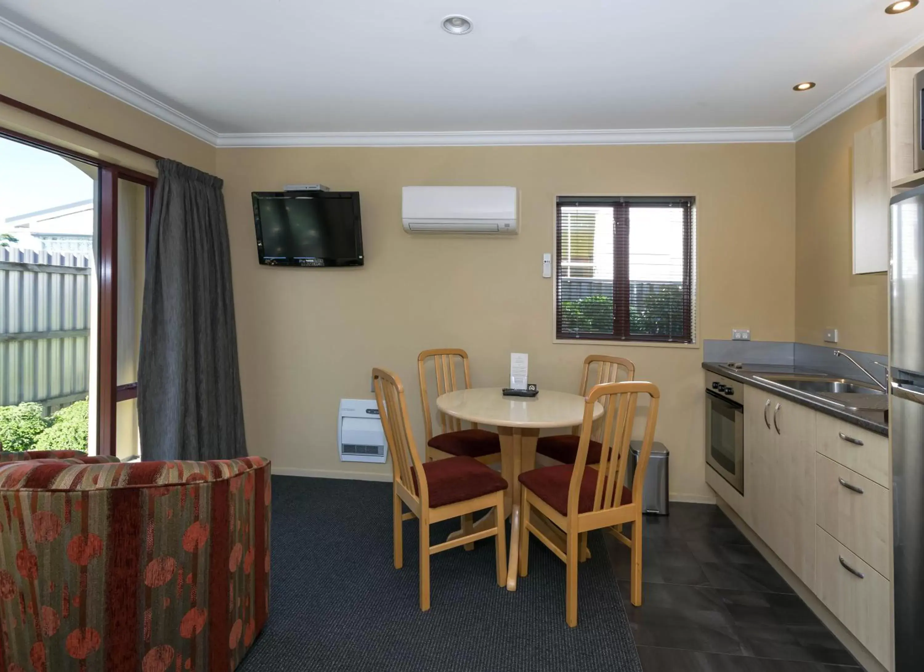 Dining Area in Blenheim Spa Motor Lodge