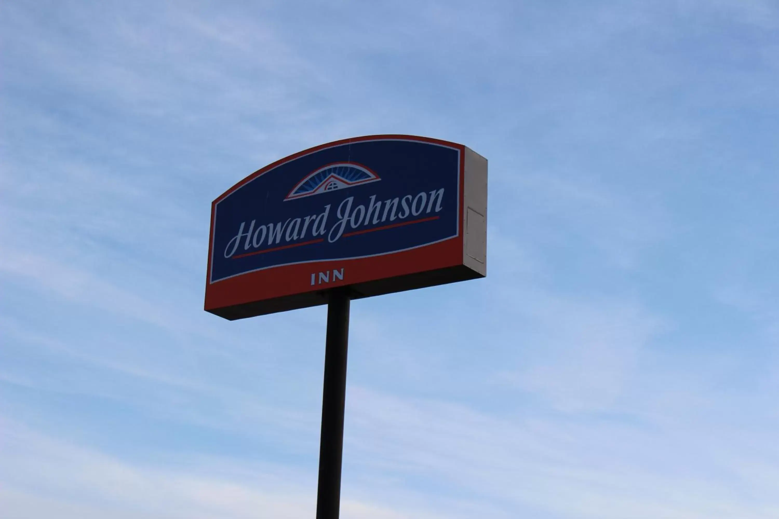 Property logo or sign in Howard Johnson by Wyndham Holbrook