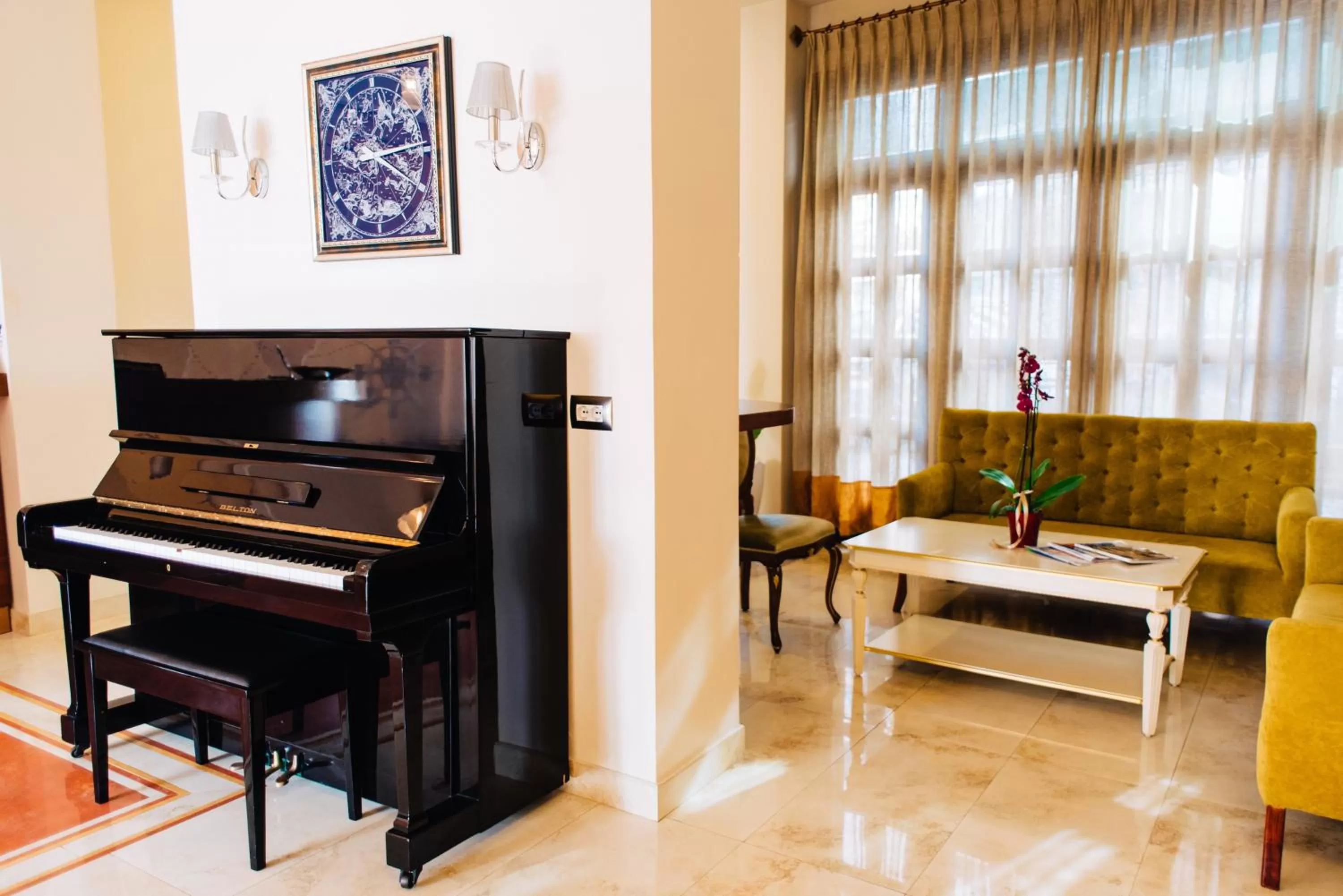 Seating area in Sar'Otel Boutique Hotel