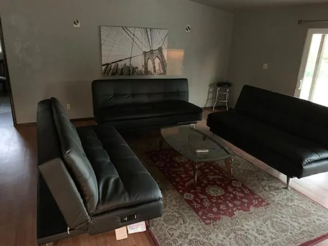 Mountain Trail Lodge and Vacation Rentals