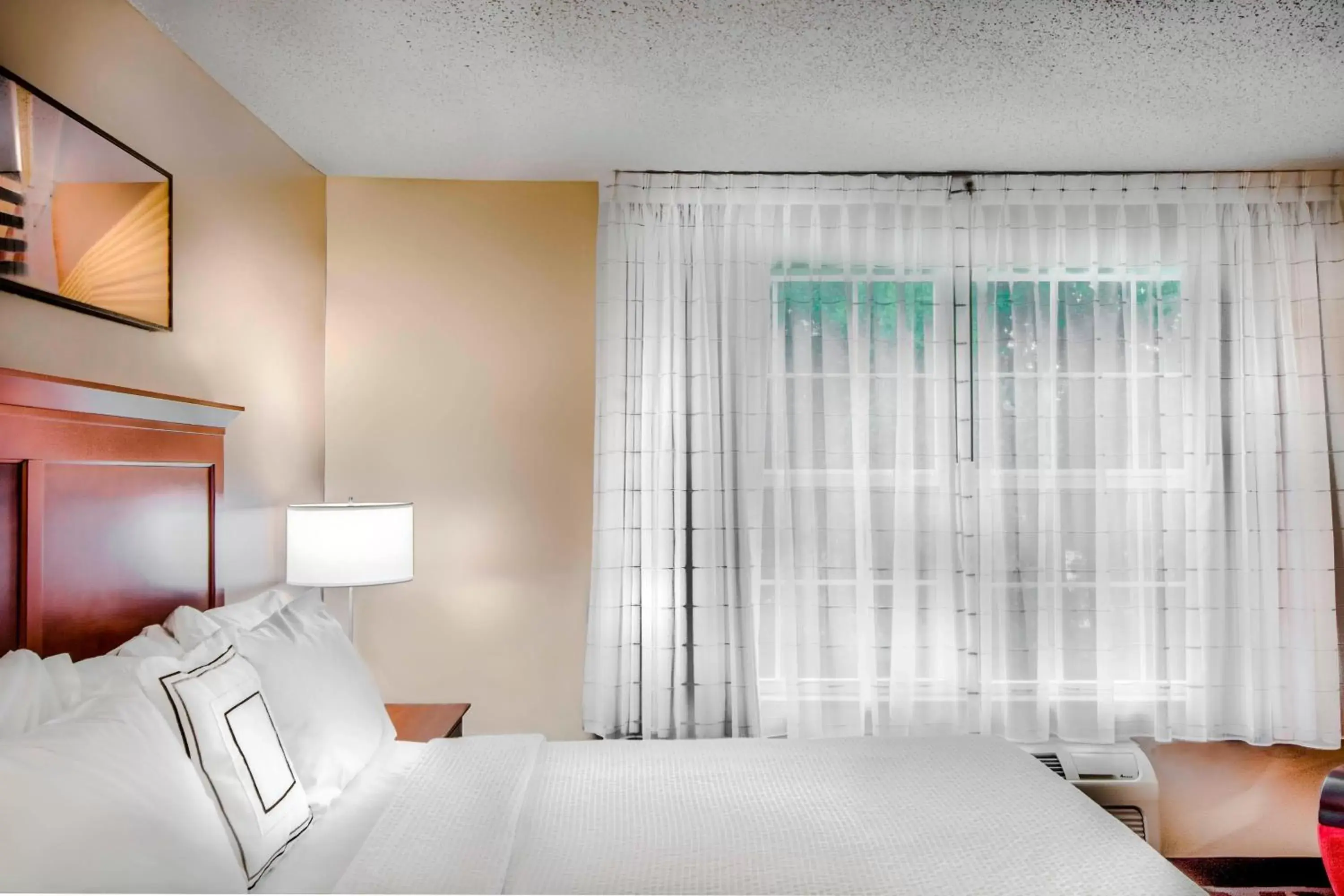 Bedroom, Bed in TownePlace Suites by Marriott Baltimore BWI Airport