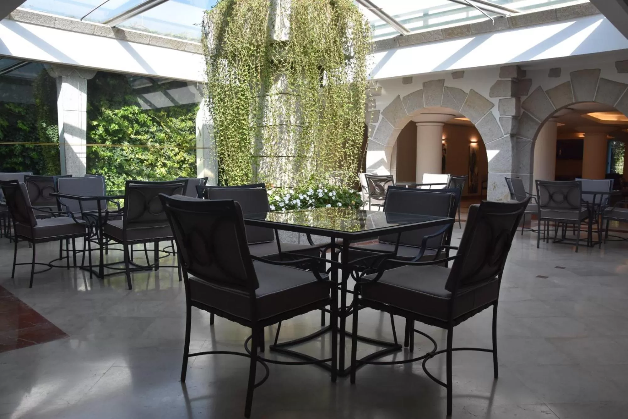 Lounge or bar in Hotel Suave Mar