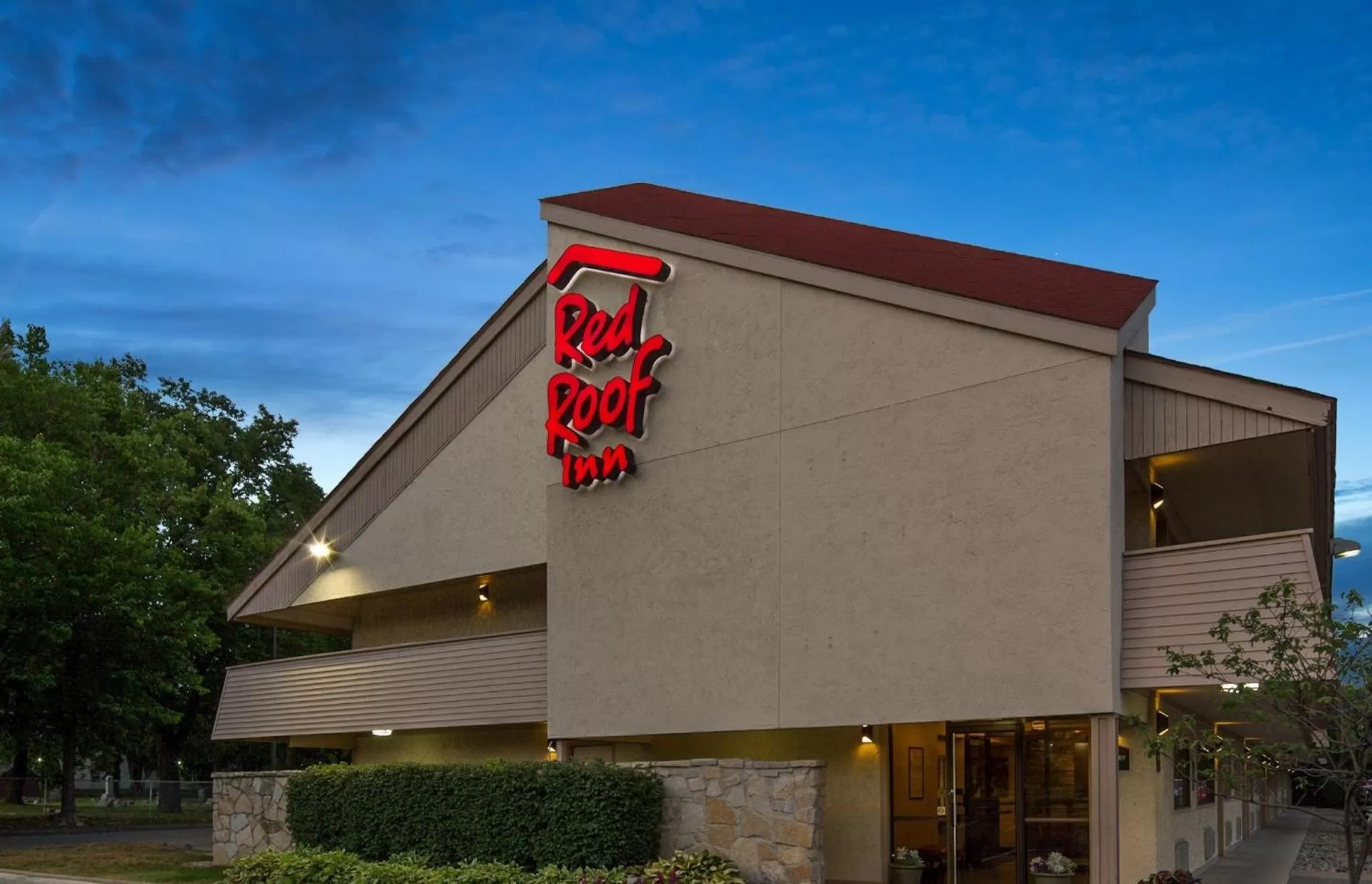Property building in Red Roof Inn Detroit - Roseville St Clair Shores