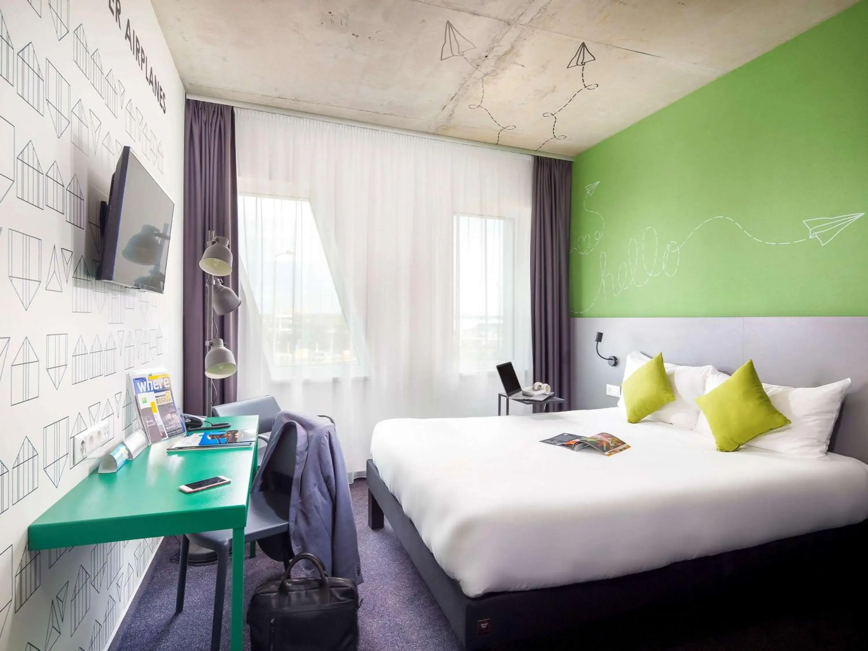 Photo of the whole room, Bed in ibis Styles Budapest Airport