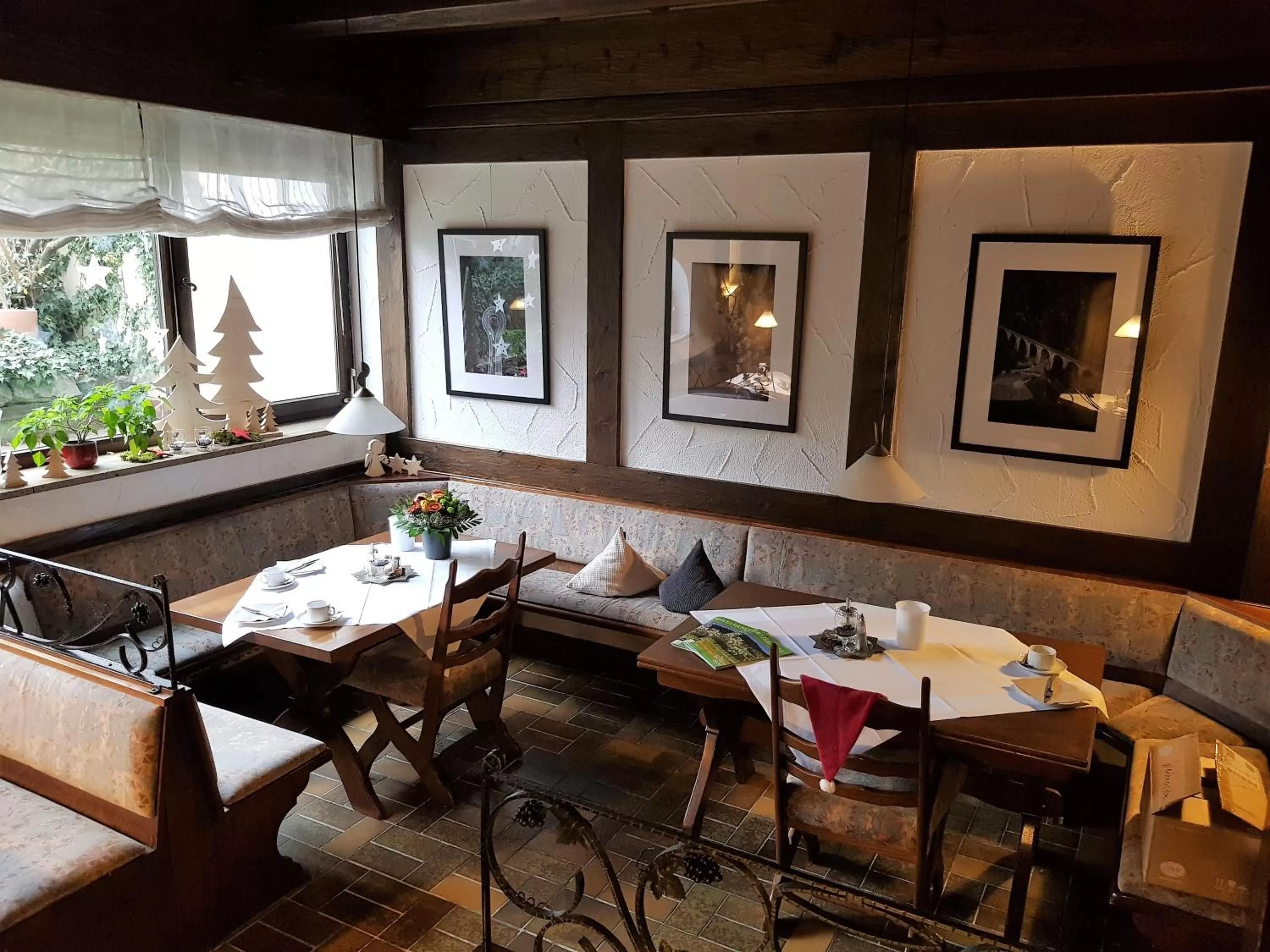 Dining area in Apart Hotel Freiburg