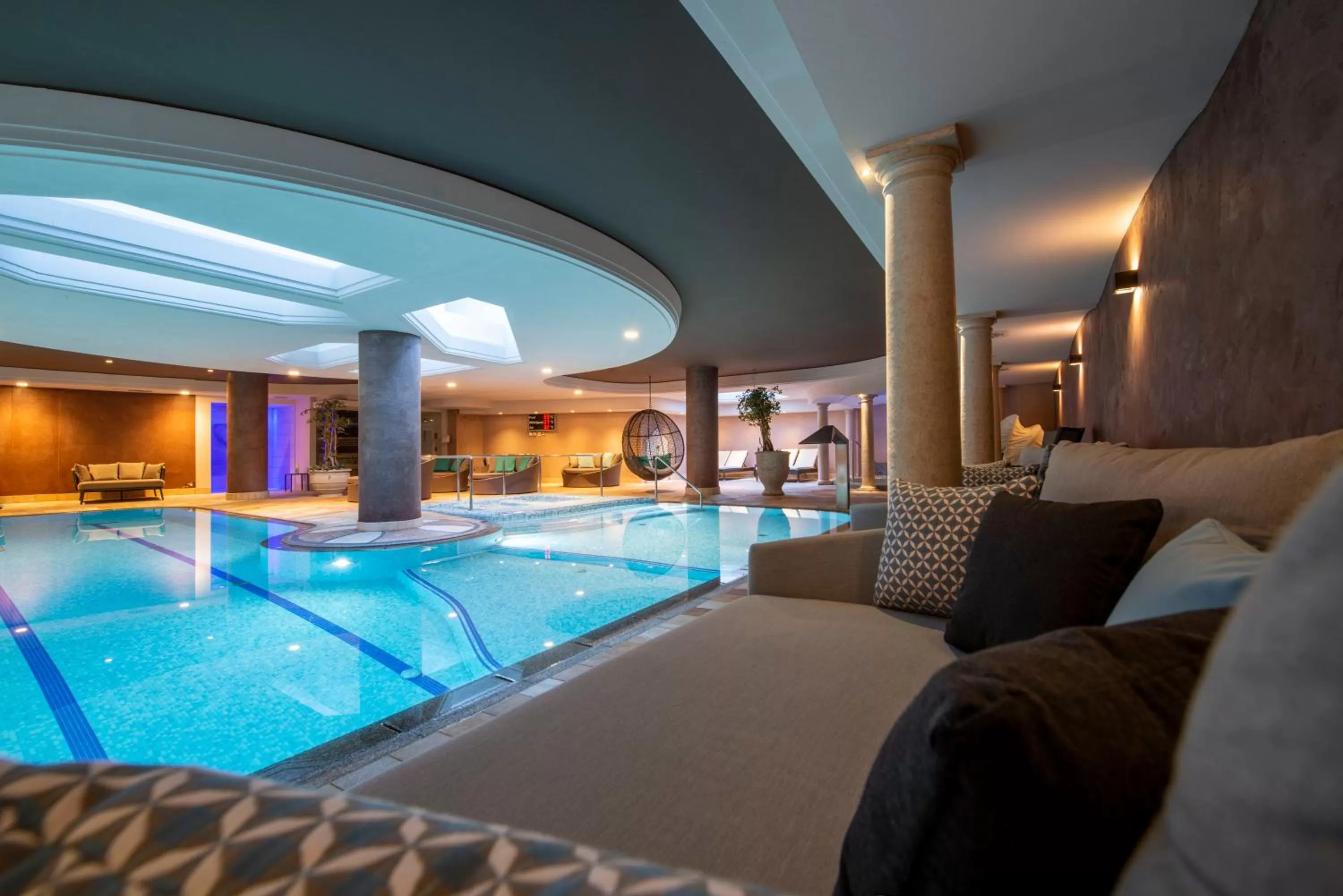 Swimming pool in Hotel Ideal Park