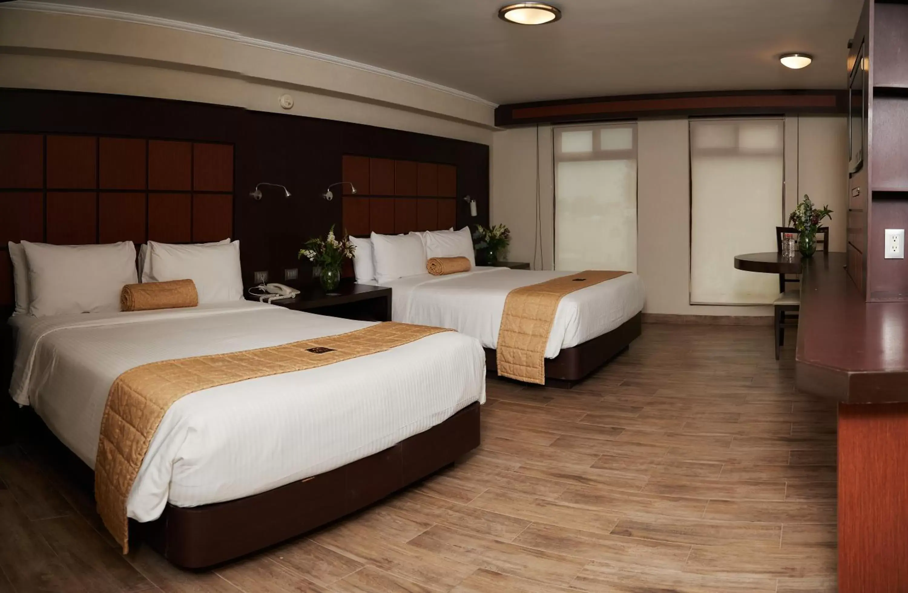 Queen Room with Two Queen Beds in Loa Inn Centro Puebla