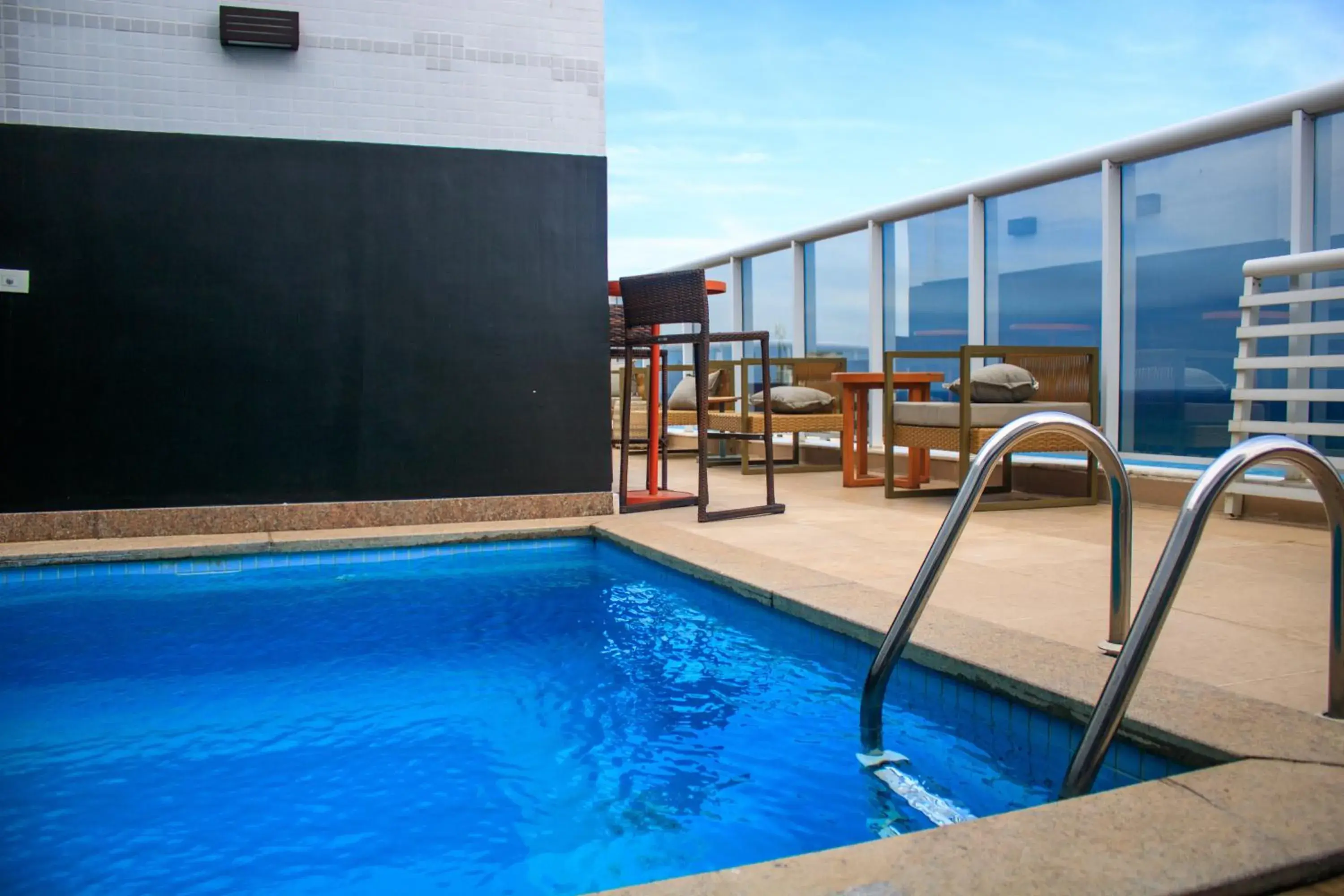 Swimming Pool in Royal Ocean Palace Hotel