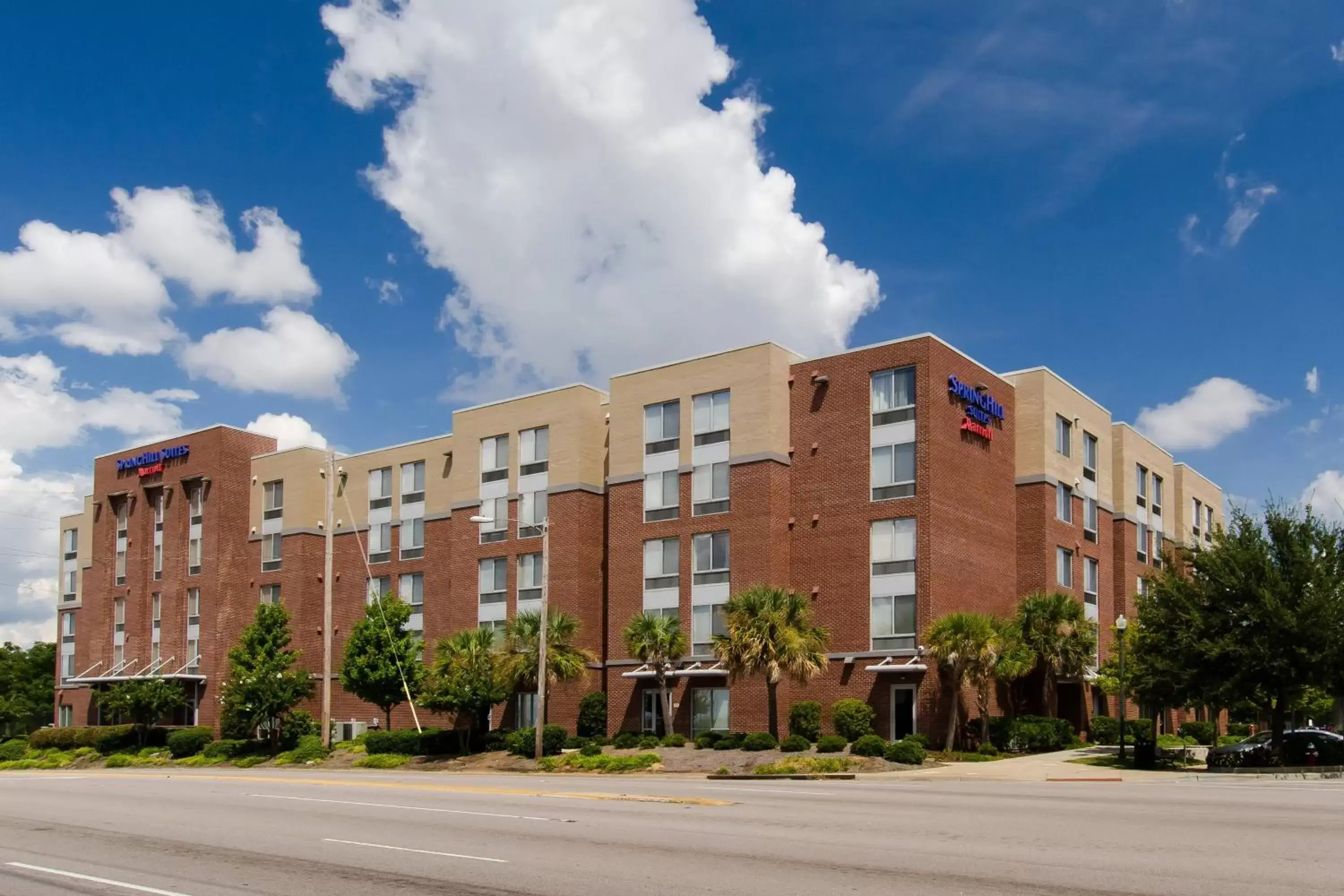 Property Building in SpringHill Suites Columbia Downtown The Vista