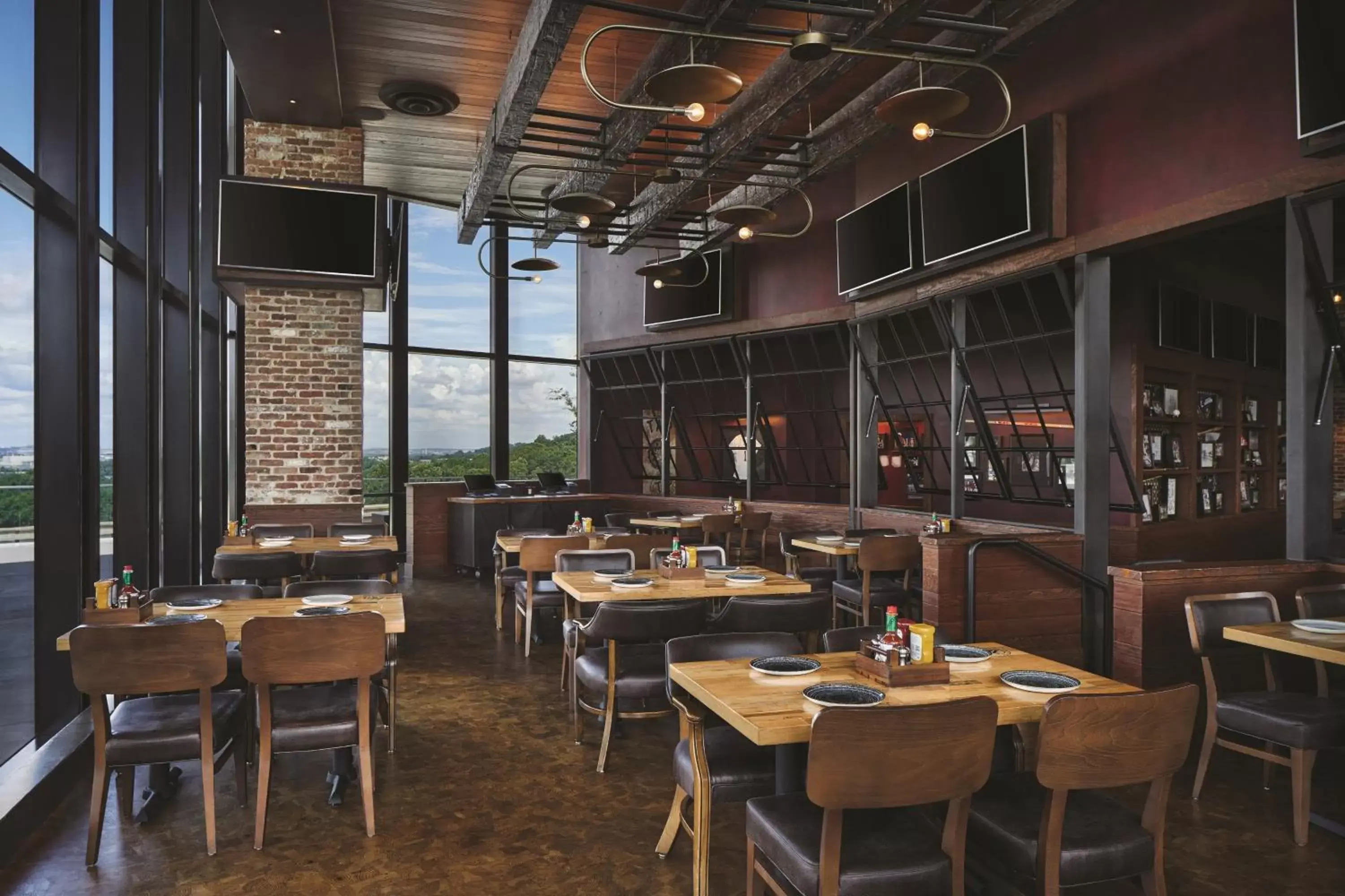 Lounge or bar, Restaurant/Places to Eat in MGM National Harbor