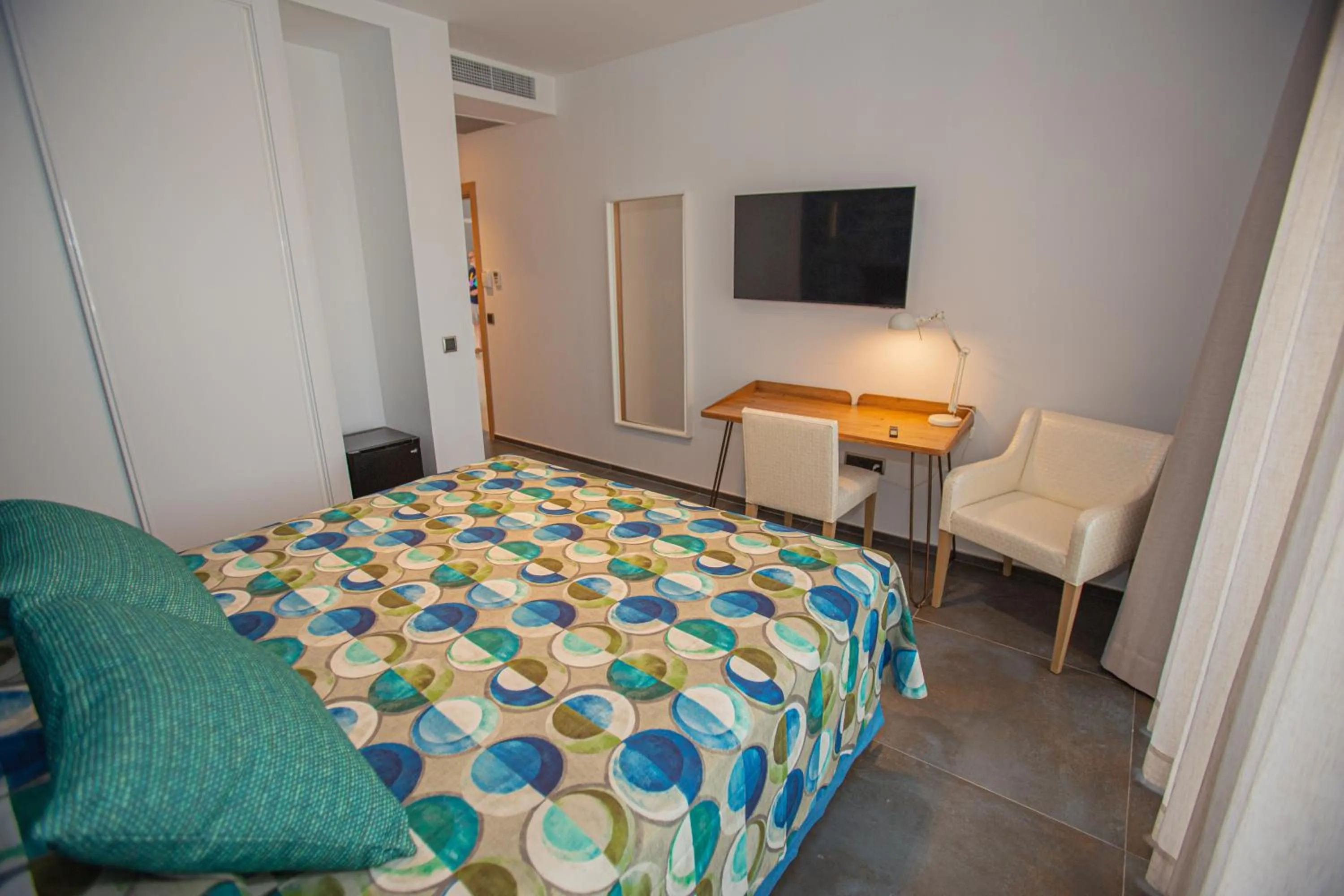 Photo of the whole room, Bed in Hotel Adiafa