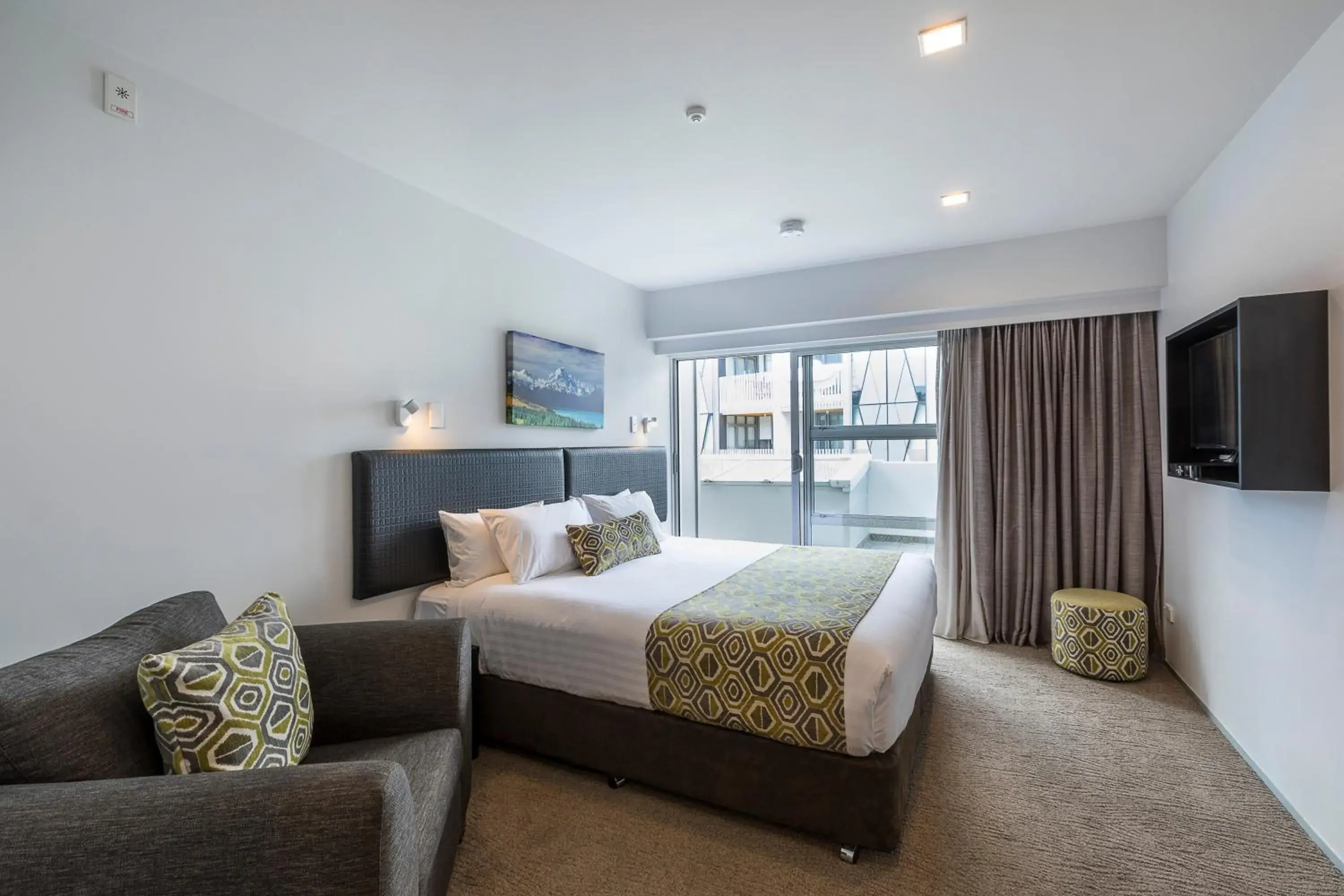 Bedroom, Bed in Quest Ponsonby Serviced Apartments