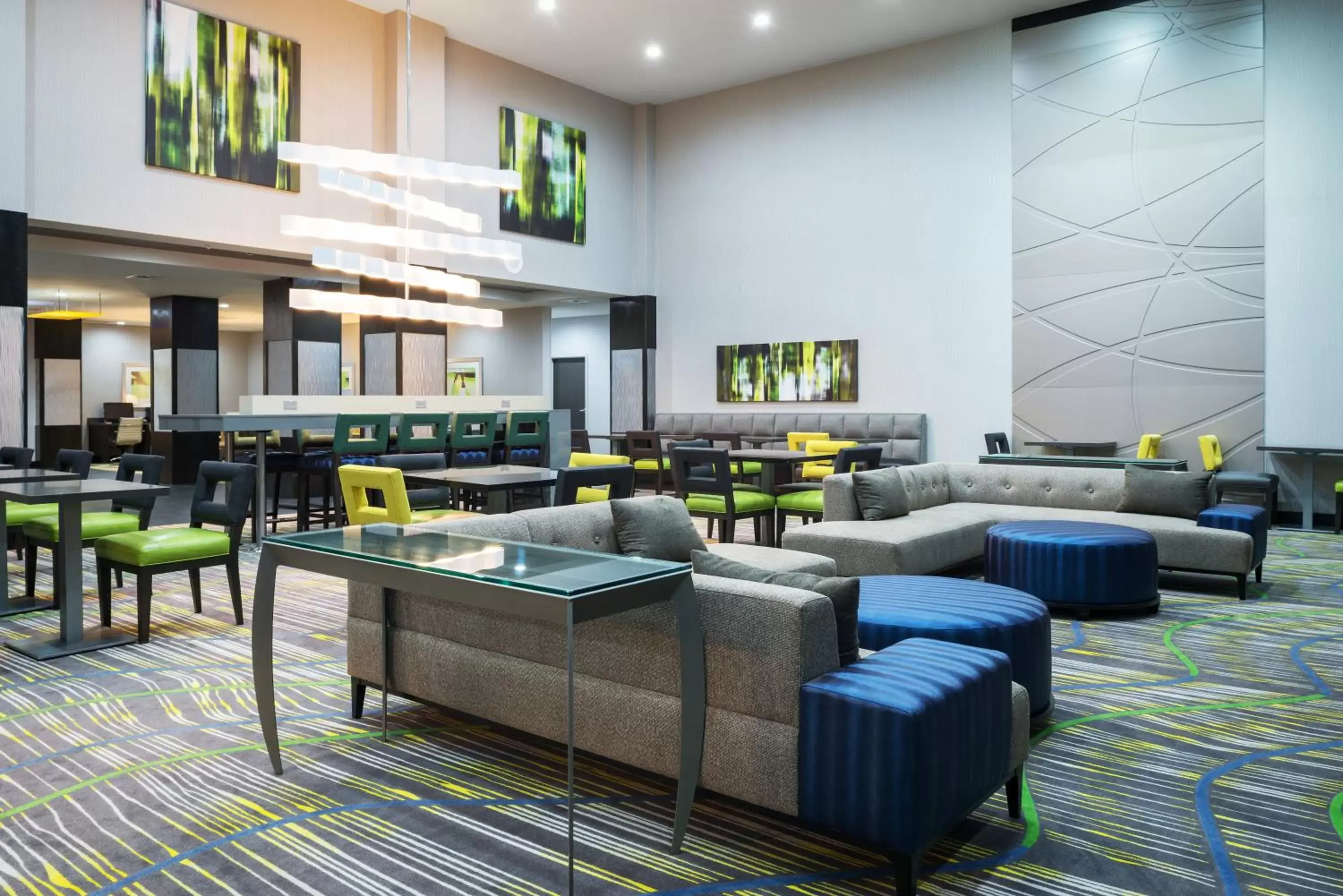 Property building, Lounge/Bar in Holiday Inn Express and Suites Norman, an IHG Hotel