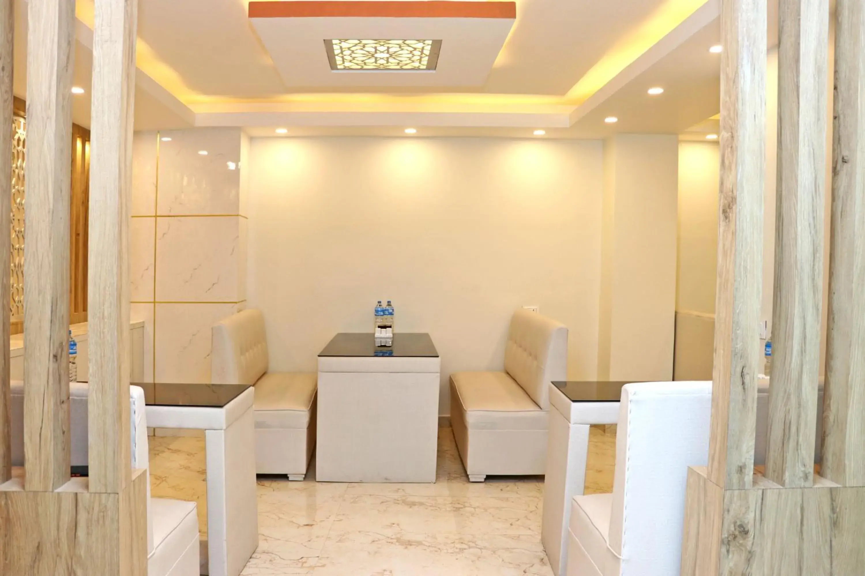 Restaurant/places to eat in Hotel Nilakantha Pvt. Ltd Restaurant/places to eat in Hotel Nilakantha Pvt. Ltd