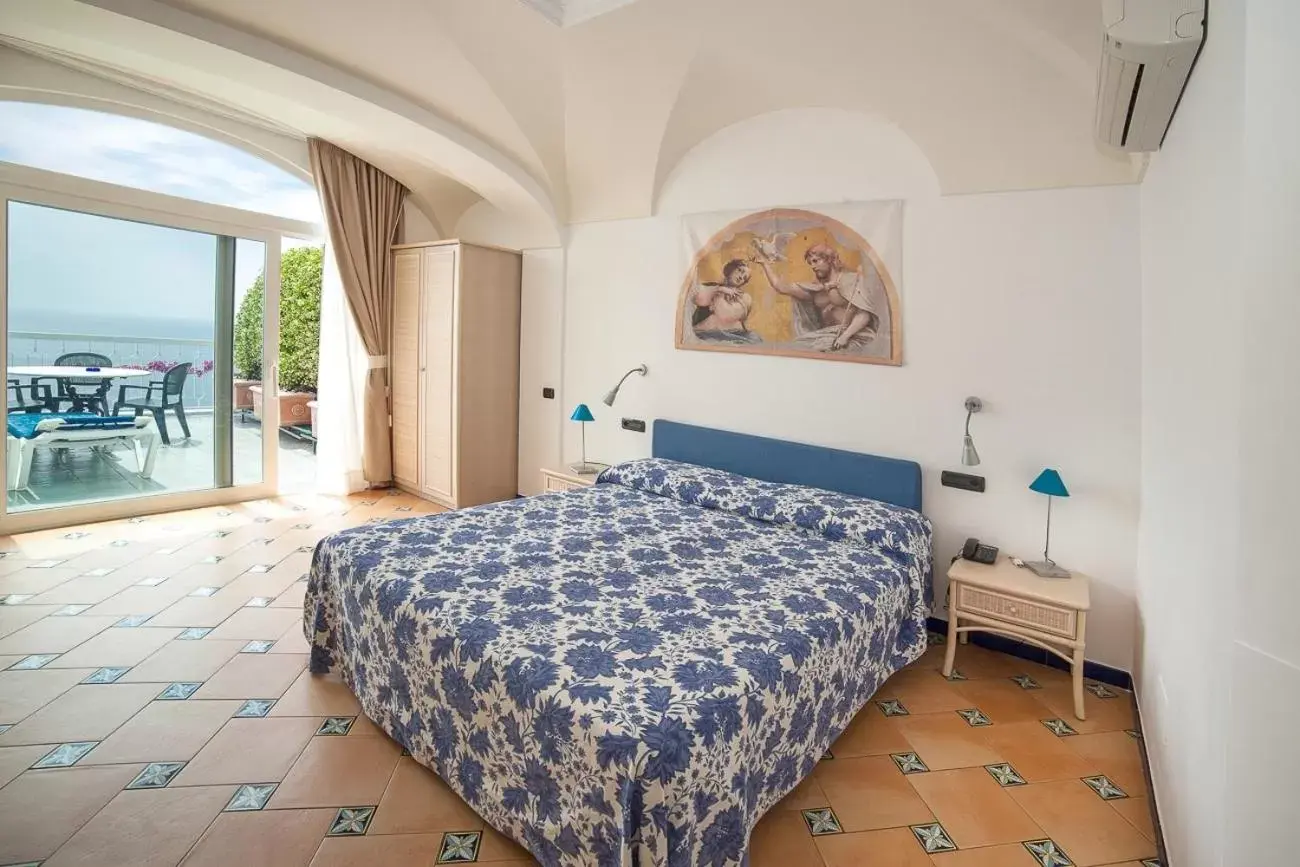 Bed in Hotel Bellevue Suite Bed in Hotel Bellevue Suite